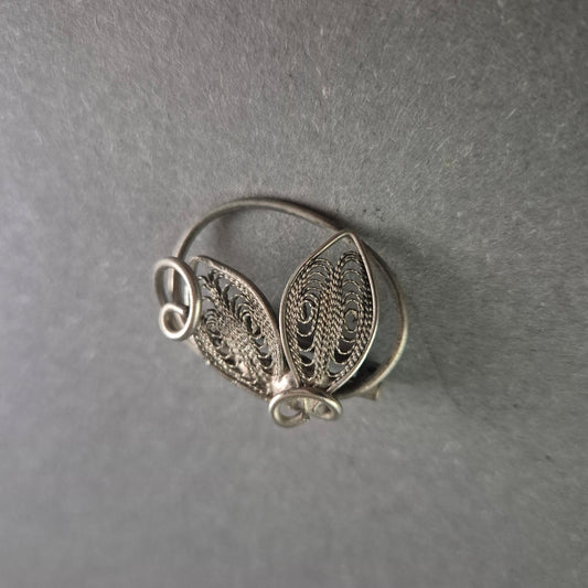 Filigrane Vintage-Brosche – Elegantes Blätter-Design aus Silber