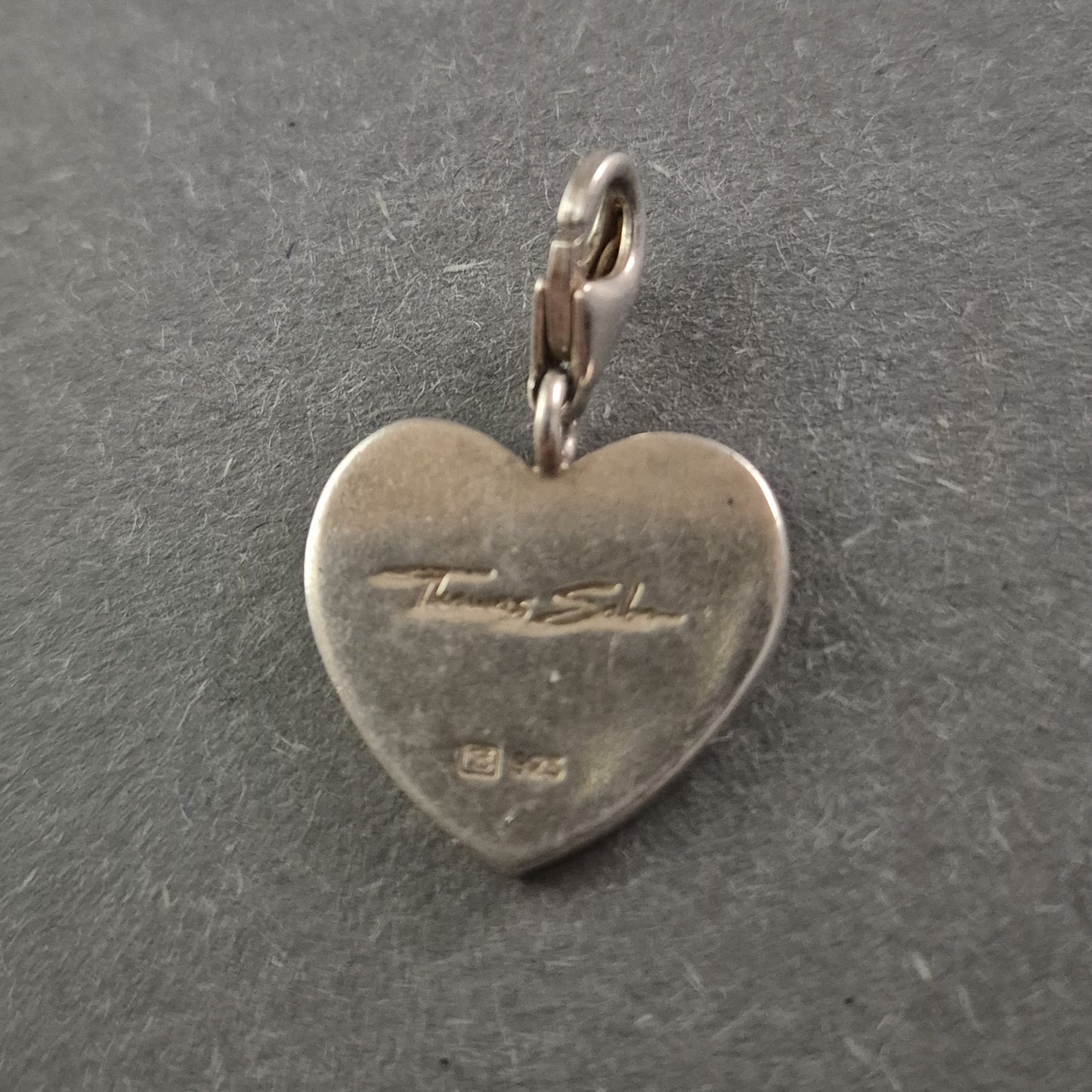 Silberanhänger Herz „Love“ – Romantisches Design mit Gravur