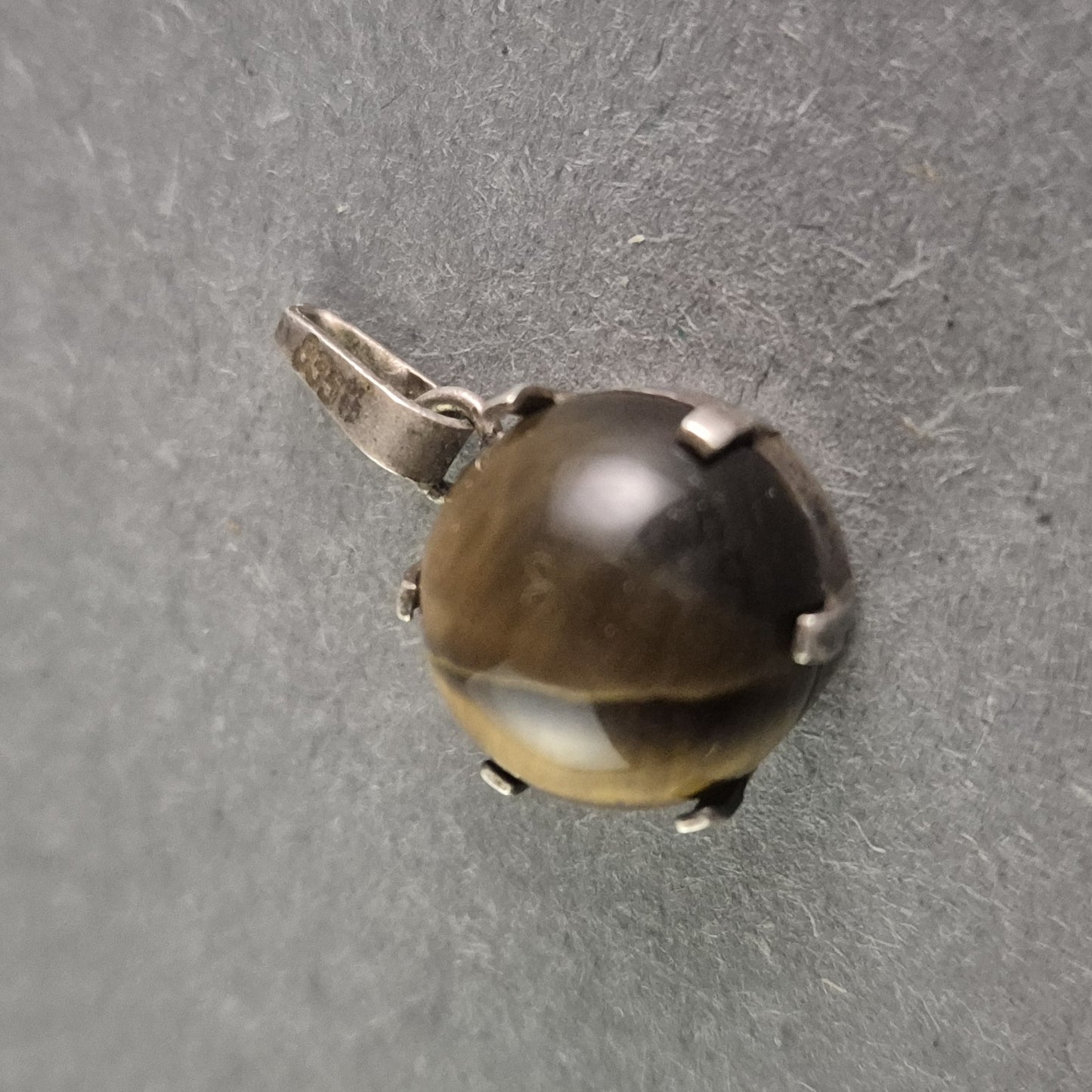 Vintage Anhänger mit Tigerauge und 835er Silber – Mystische Eleganz