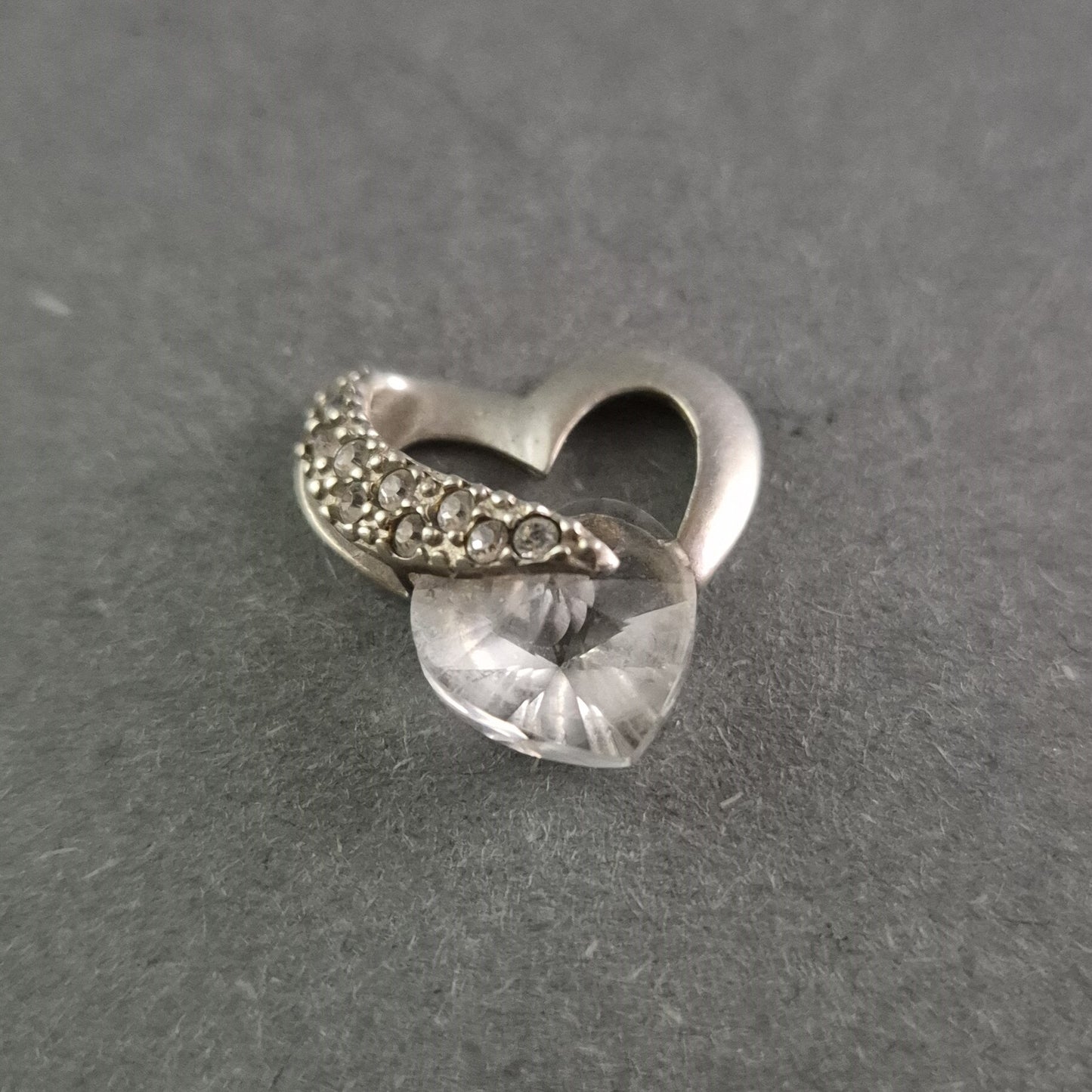 Eleganter Herz-Anhänger aus 925er Silber mit Zirkonia – Romantischer Glanz