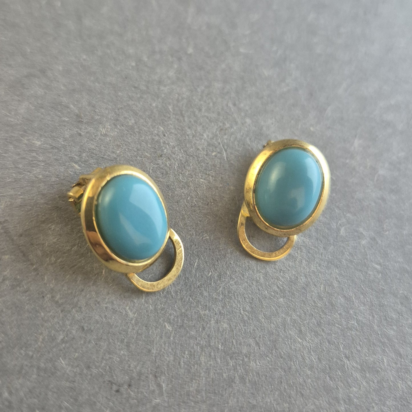 Vintage Clip-Ohrringe mit Türkis – Elegante Retro-Akzente