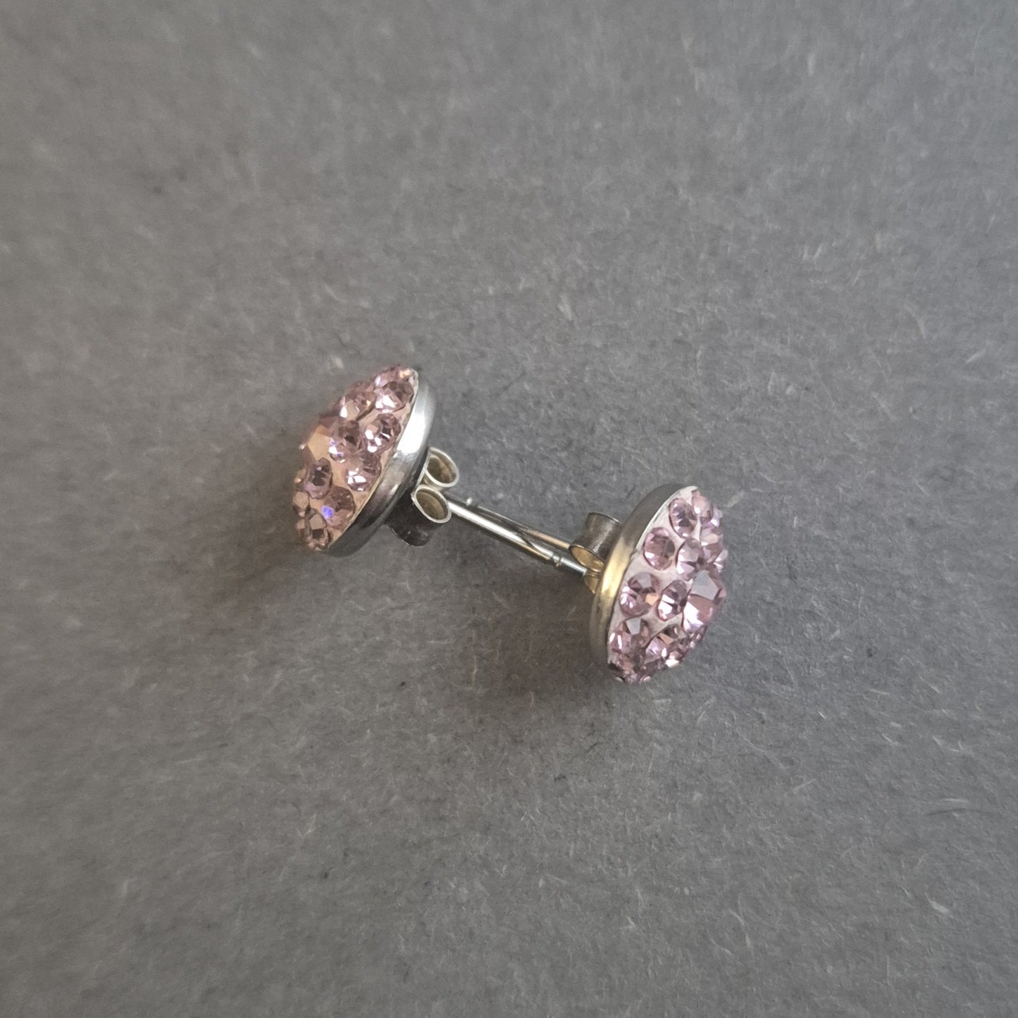 Glamouröse Ohrstecker mit Rosa Kristallen – Funkelnder Chic für jeden Anlass