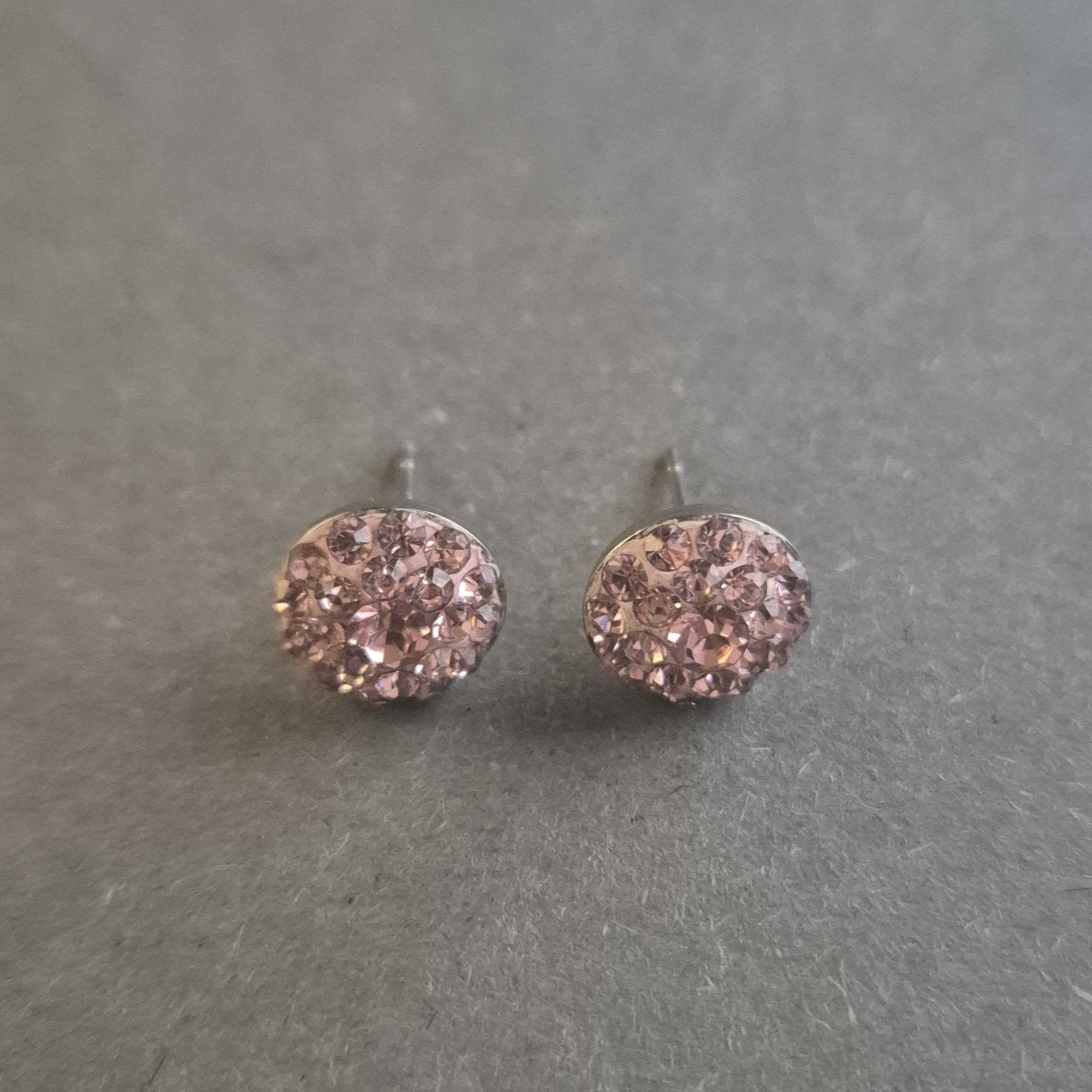 Glamouröse Ohrstecker mit Rosa Kristallen – Funkelnder Chic für jeden Anlass