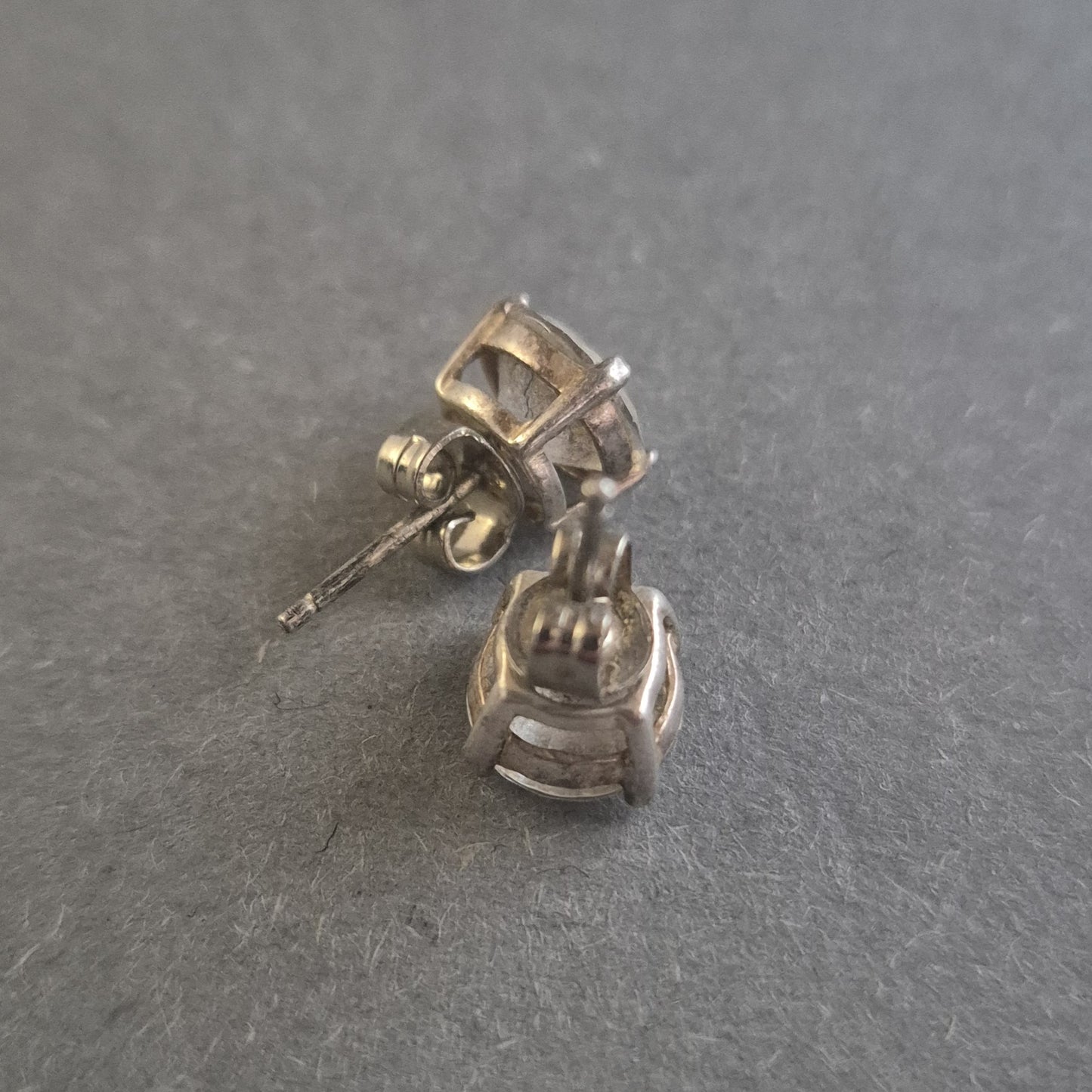 Elegante Silber Ohrstecker mit Zirkonia – Zeitloser Glanz für jeden Anlass