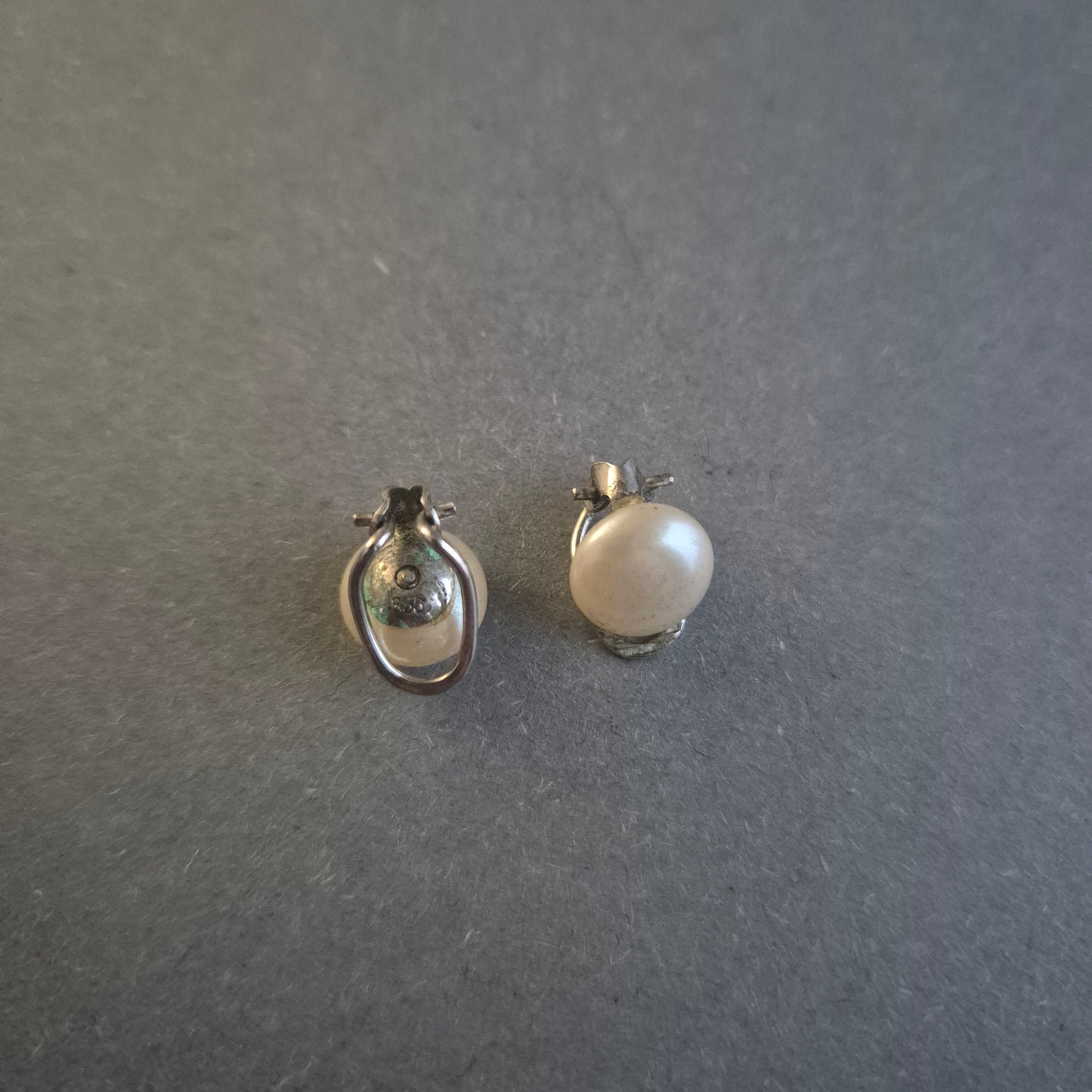 Vintage Clip-Ohrringe mit Perlmutt – Klassische Eleganz im Retro-Stil