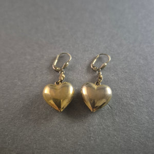 Elegante Herzförmige Ohrhänger – Vintage-Chic mit romantischem Touch