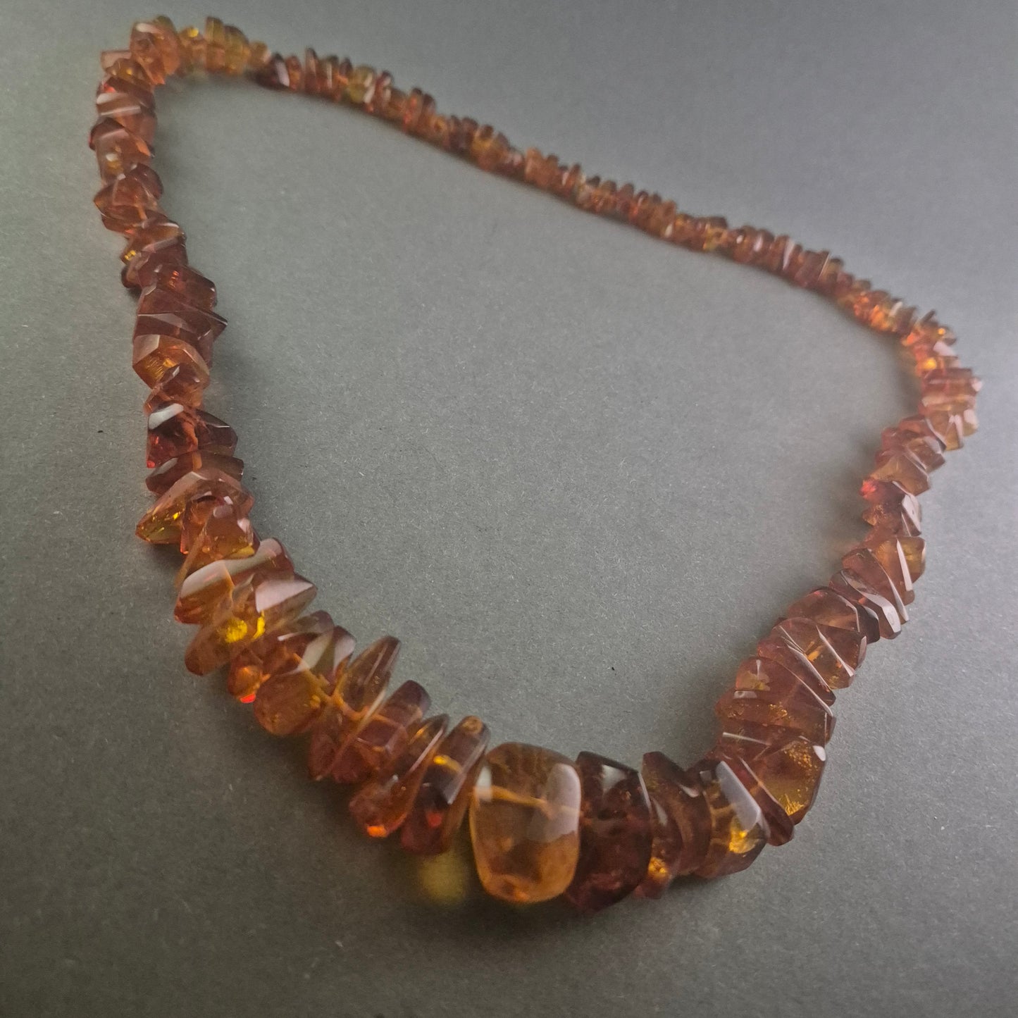 Elegante Bernsteinkette – Natürliches Funkeln in warmem Honigton