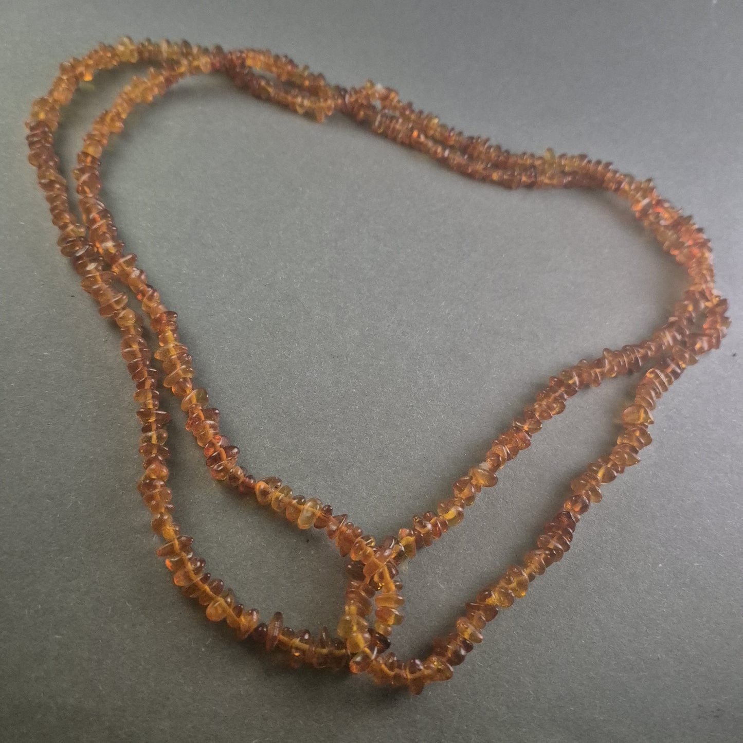Elegante Bernstein-Halskette – Zeitloser Natur-Schmuck für Stilbewusste