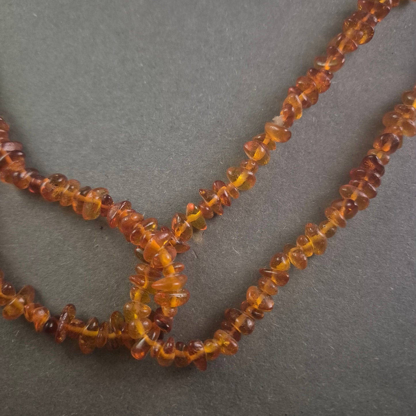 Elegante Bernstein-Halskette – Zeitloser Natur-Schmuck für Stilbewusste