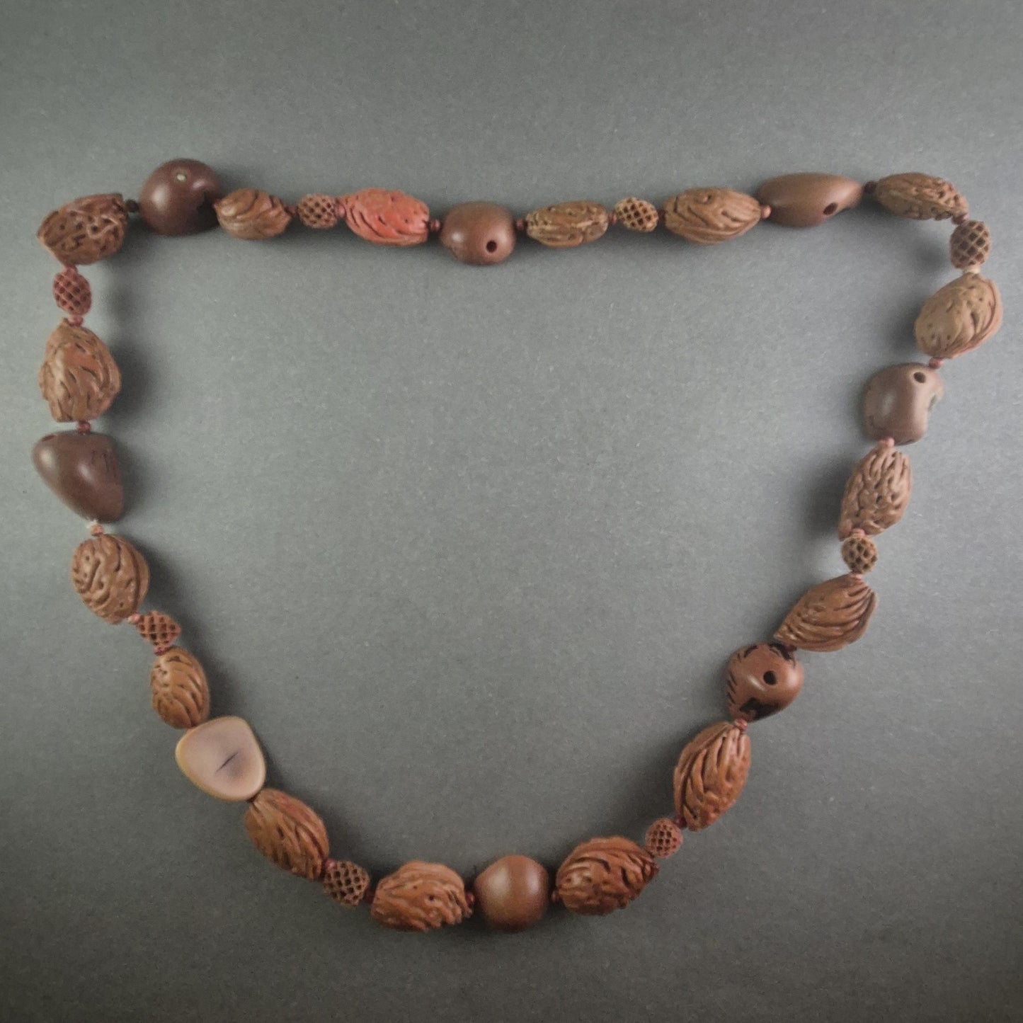 Natursamen-Halskette Einzigartiger Ethno-Schmuck aus natürlichen Materialien