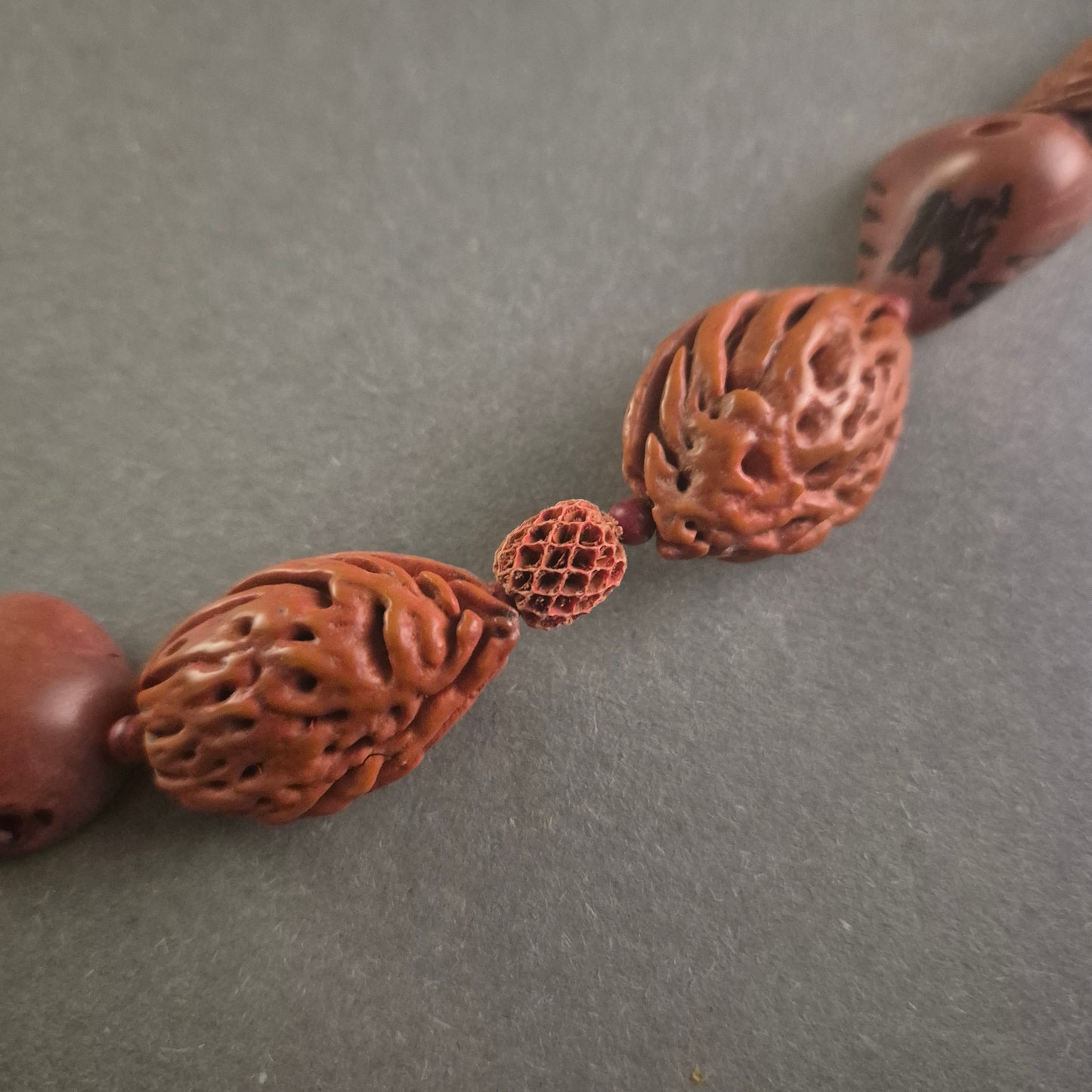 Natursamen-Halskette Einzigartiger Ethno-Schmuck aus natürlichen Materialien