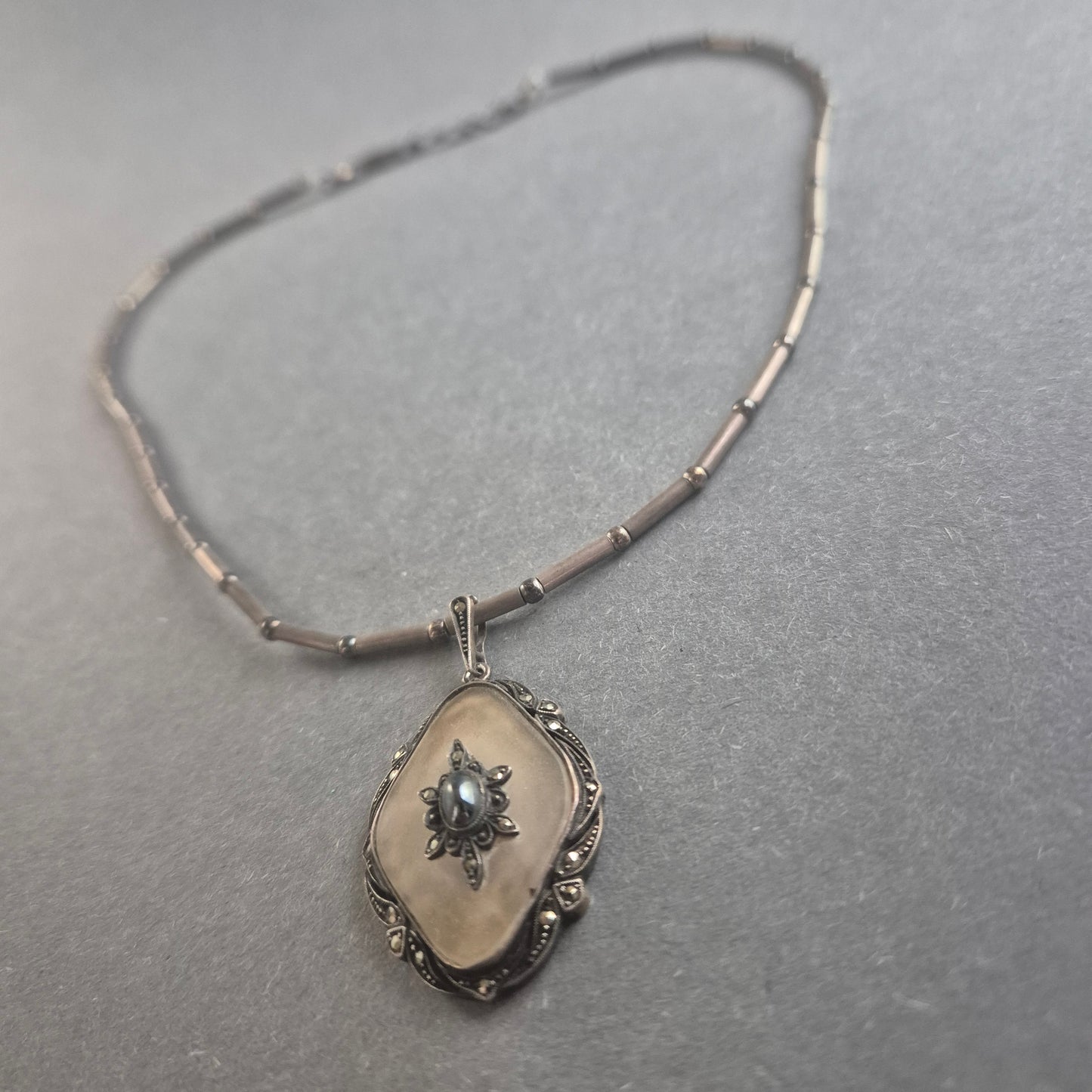 Elegante Vintage-Silberkette mit Anhänger – Zeitlose Eleganz aus 835 Silber