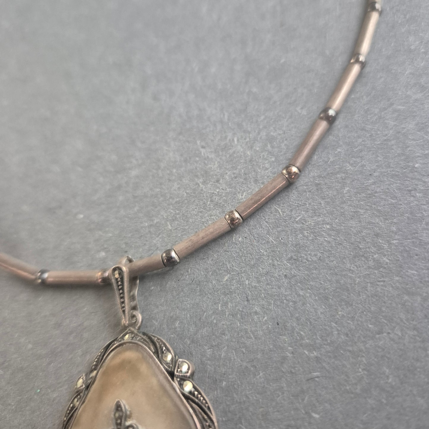 Elegante Vintage-Silberkette mit Anhänger – Zeitlose Eleganz aus 835 Silber