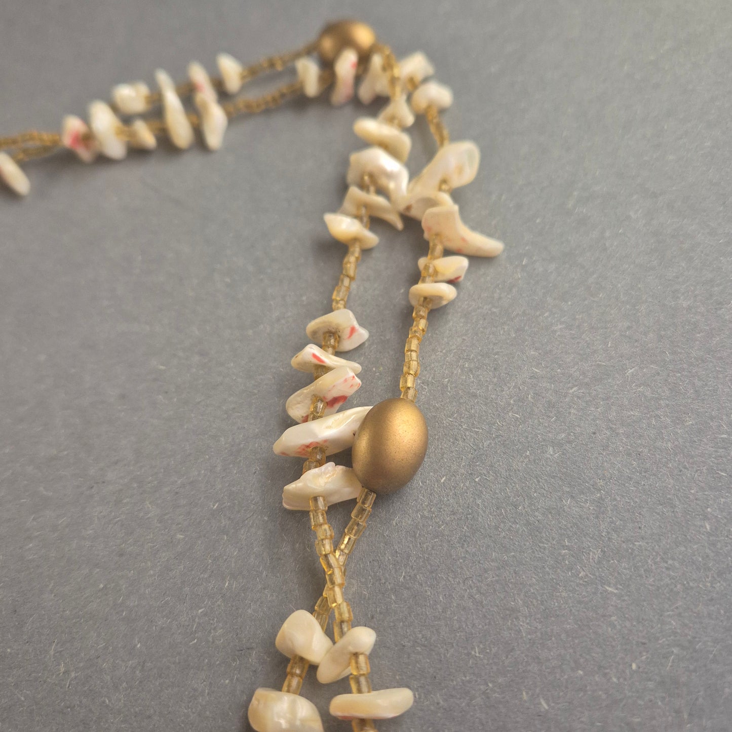 Halskette mit Muschel- und Glasperlen Maritime Eleganz