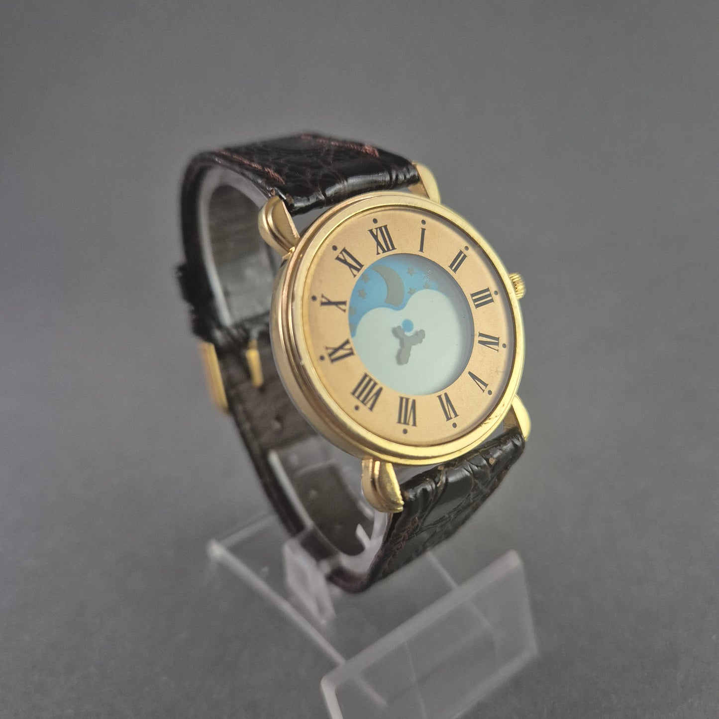 Elegante Vintage-Armbanduhr – Mondphasen-Design und Klassische Römische Ziffern