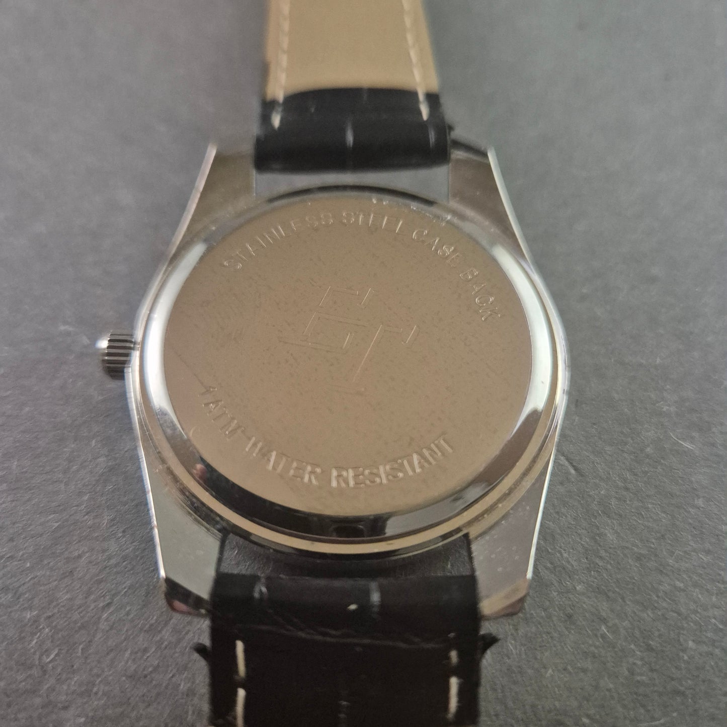 Elegante ET Herrenarmbanduhr – Minimalistisches Design mit Lederarmband