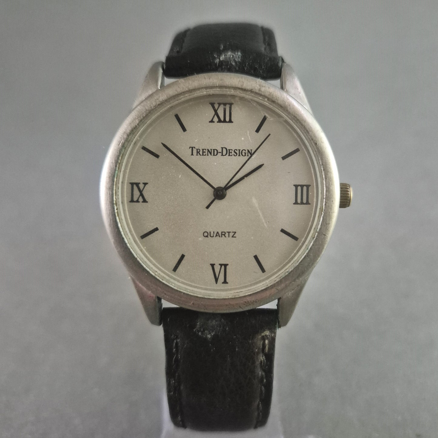 Trend Design Herrenarmbanduhr Elegantes Design mit römischen Ziffern