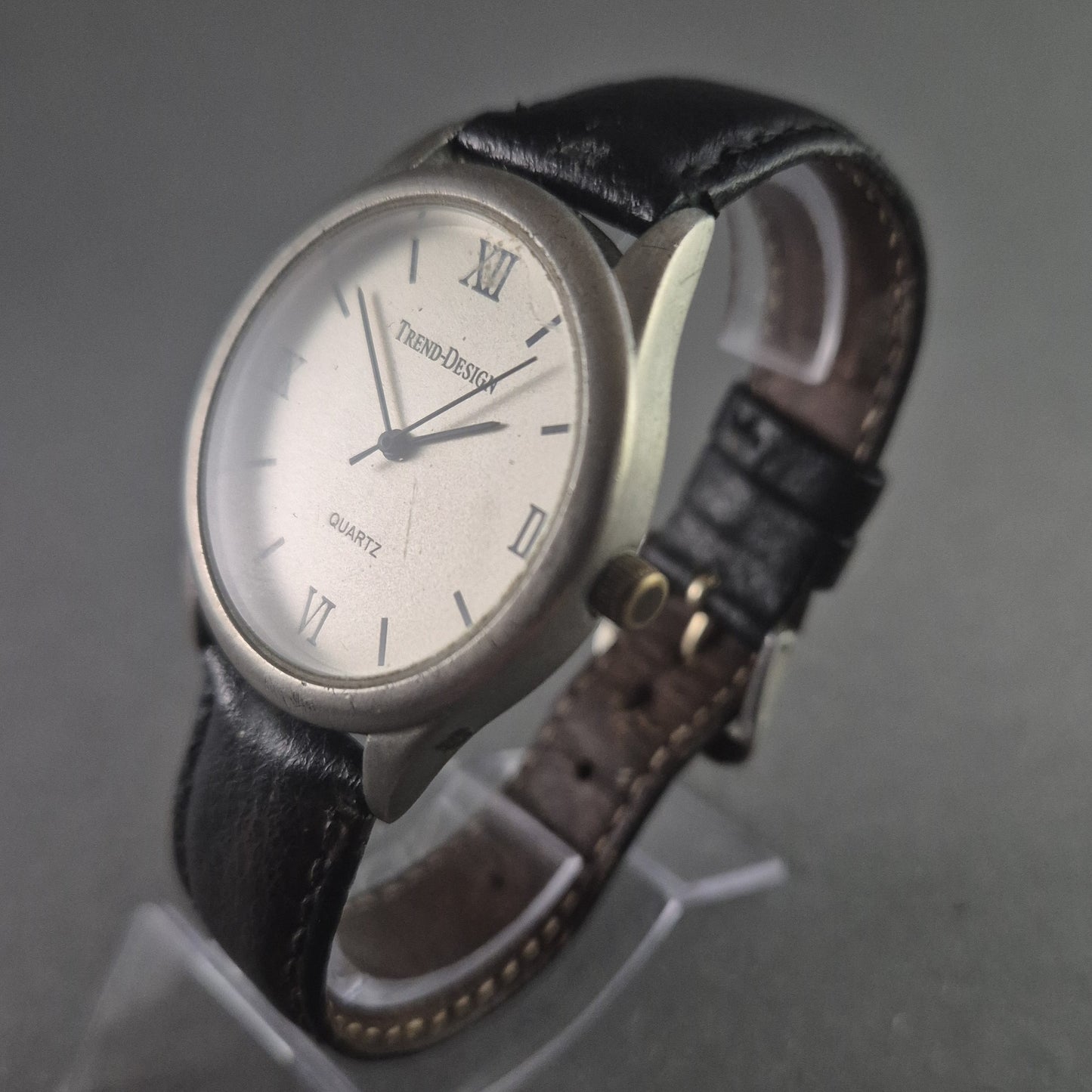 Trend Design Herrenarmbanduhr Elegantes Design mit römischen Ziffern