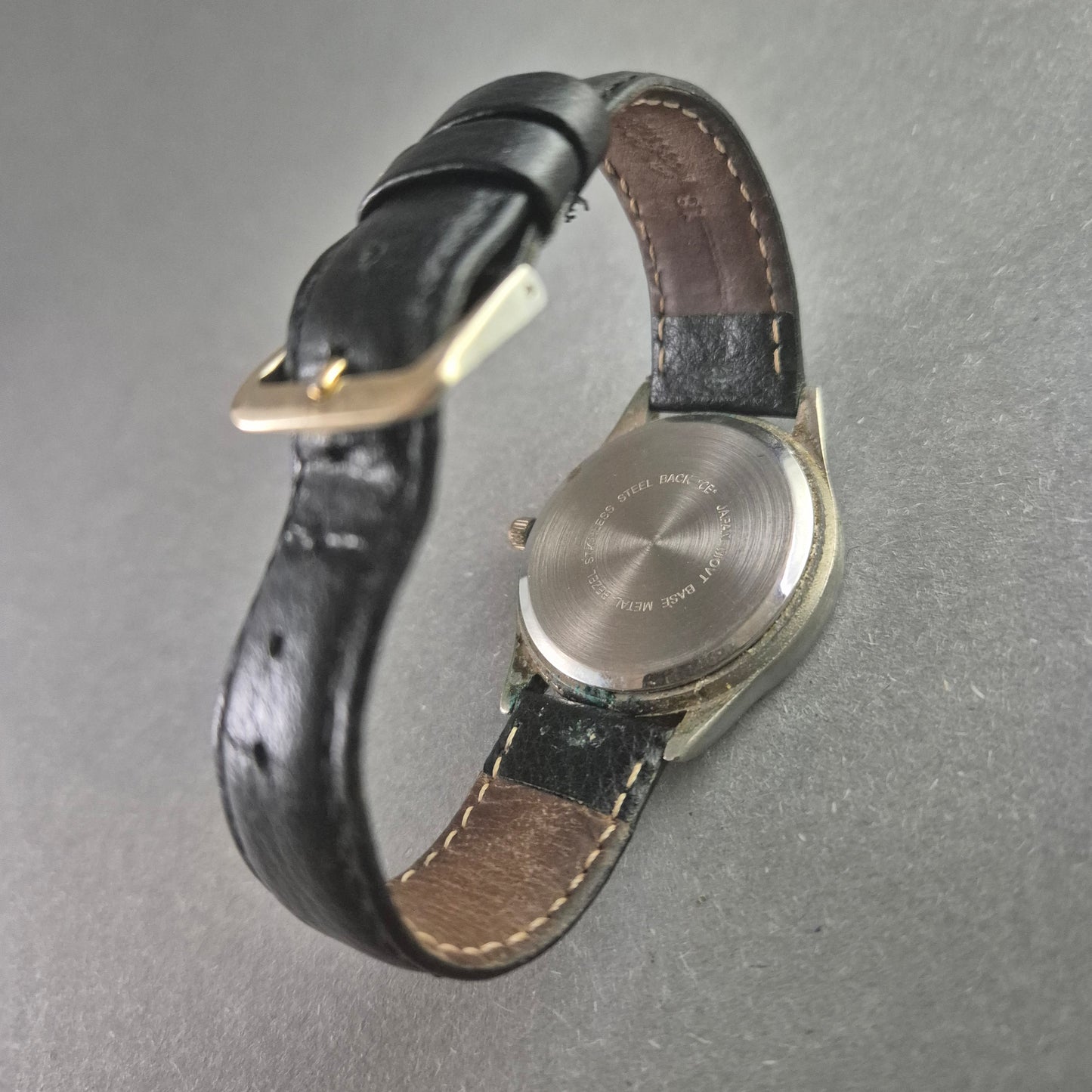 Trend Design Herrenarmbanduhr Elegantes Design mit römischen Ziffern