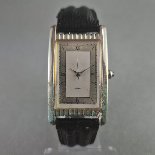 Elegante C&A Düsseldorf Herrenarmbanduhr – Zeitloses Design mit Lederarmband