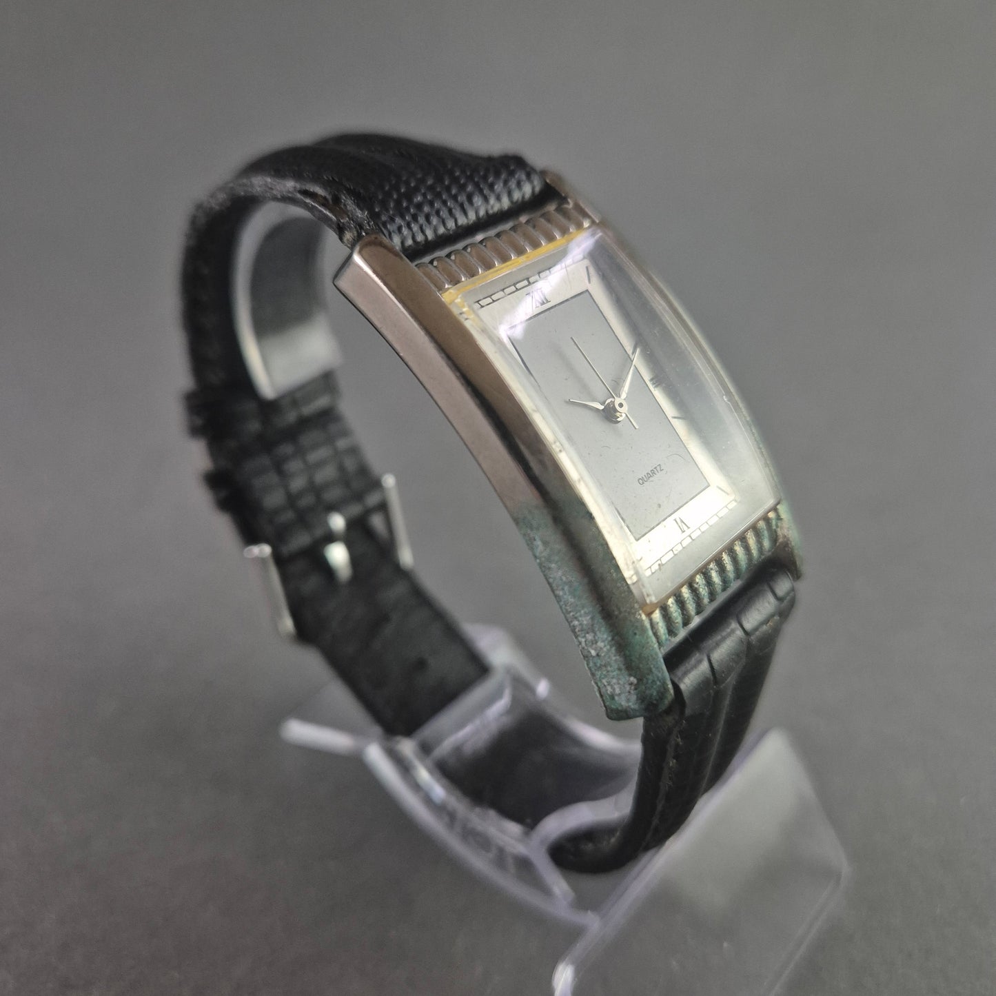 Elegante C&A Düsseldorf Herrenarmbanduhr – Zeitloses Design mit Lederarmband