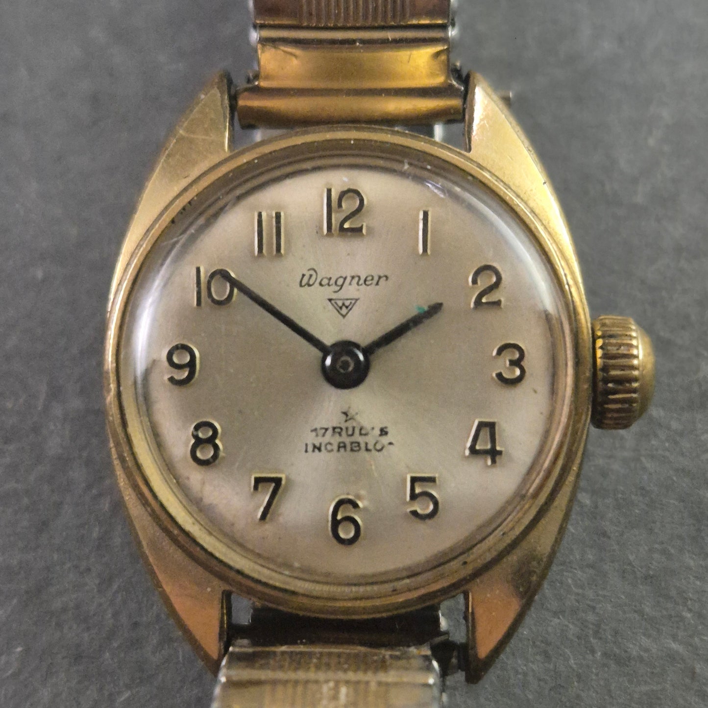 Wagner Armbanduhr Klassisches Design mit 17 Rubis