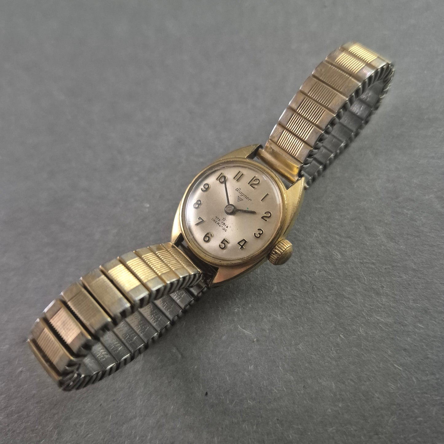 Wagner Armbanduhr Klassisches Design mit 17 Rubis