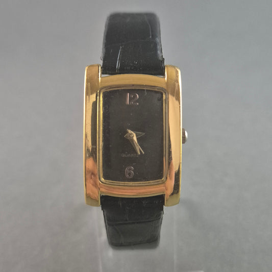 Eternal Love Armbanduhr Goldfarbenes Gehäuse mit schwarzem Lederarmband