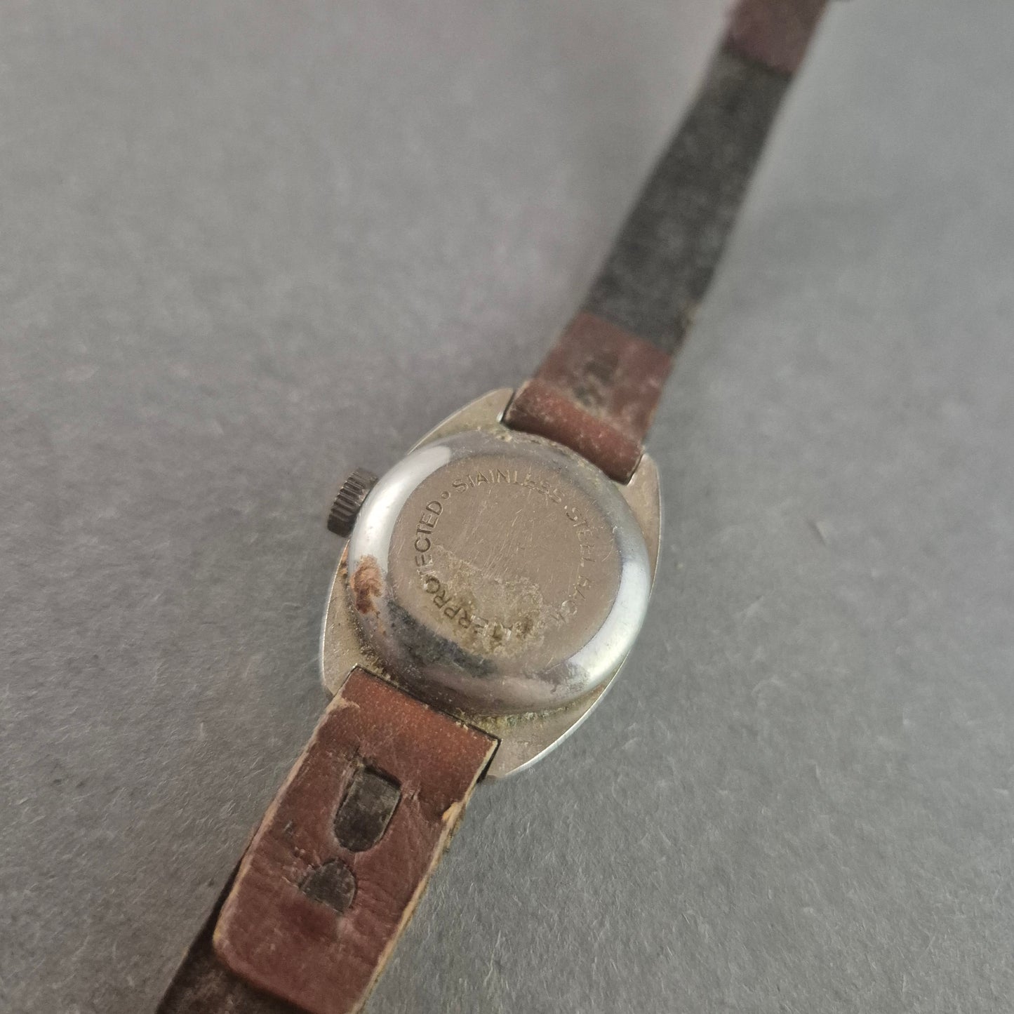 Exquisit Automatik Armbanduhr – Klassisches Design mit Lederarmband