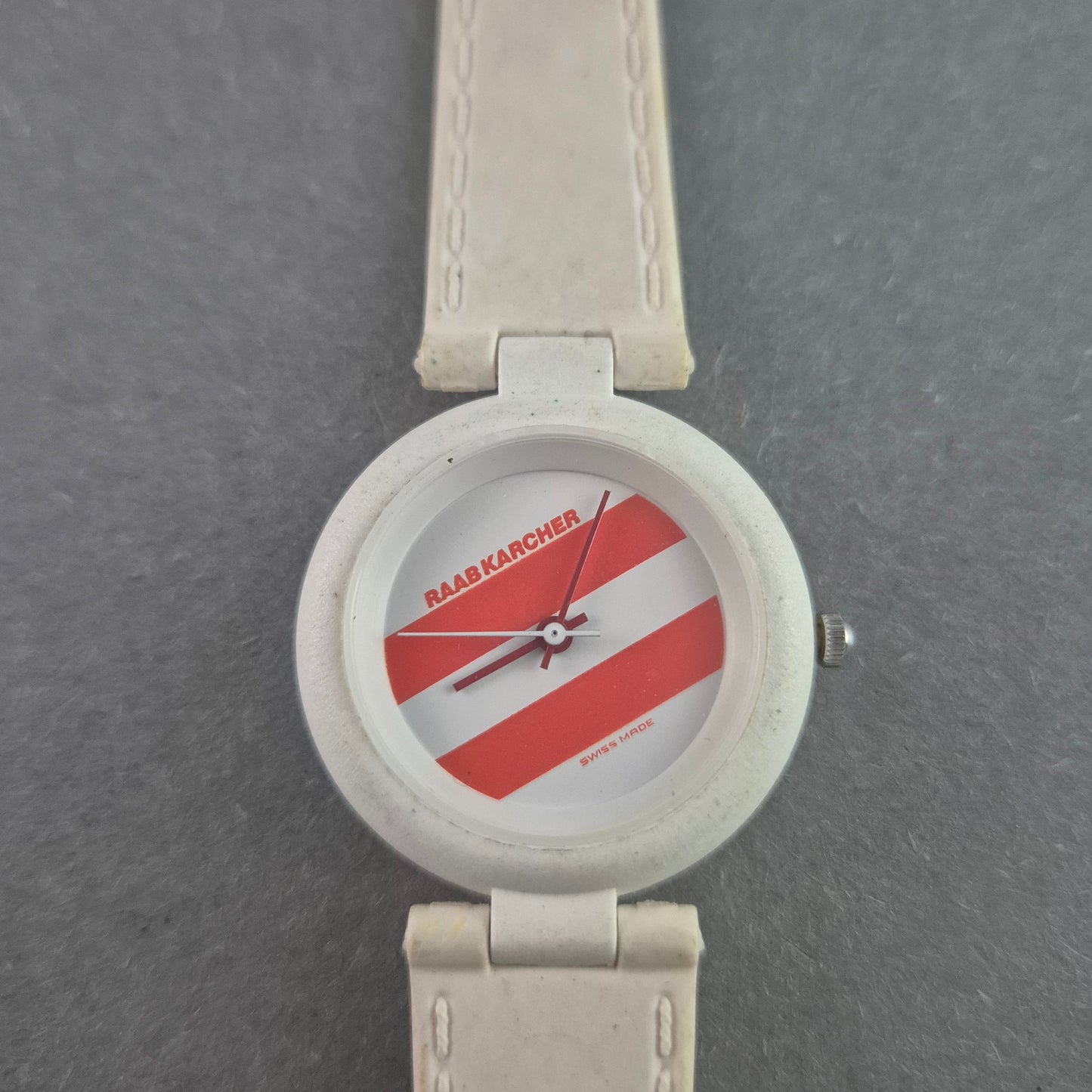 Vintage Raab Karcher Armbanduhr – Stilvolles Retro-Design aus der Schweiz