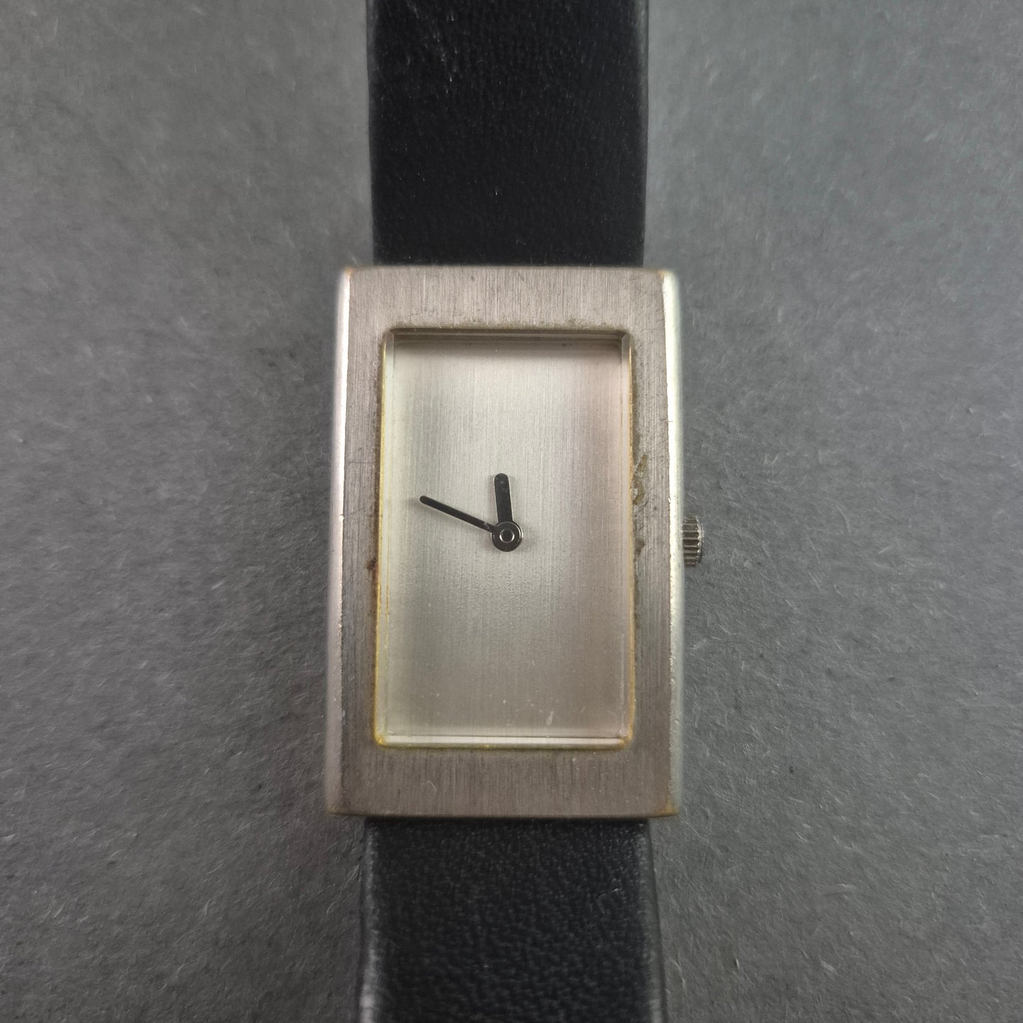 Elegante Senso di Donna Damenarmbanduhr – Zeitloses Minimalismus-Design