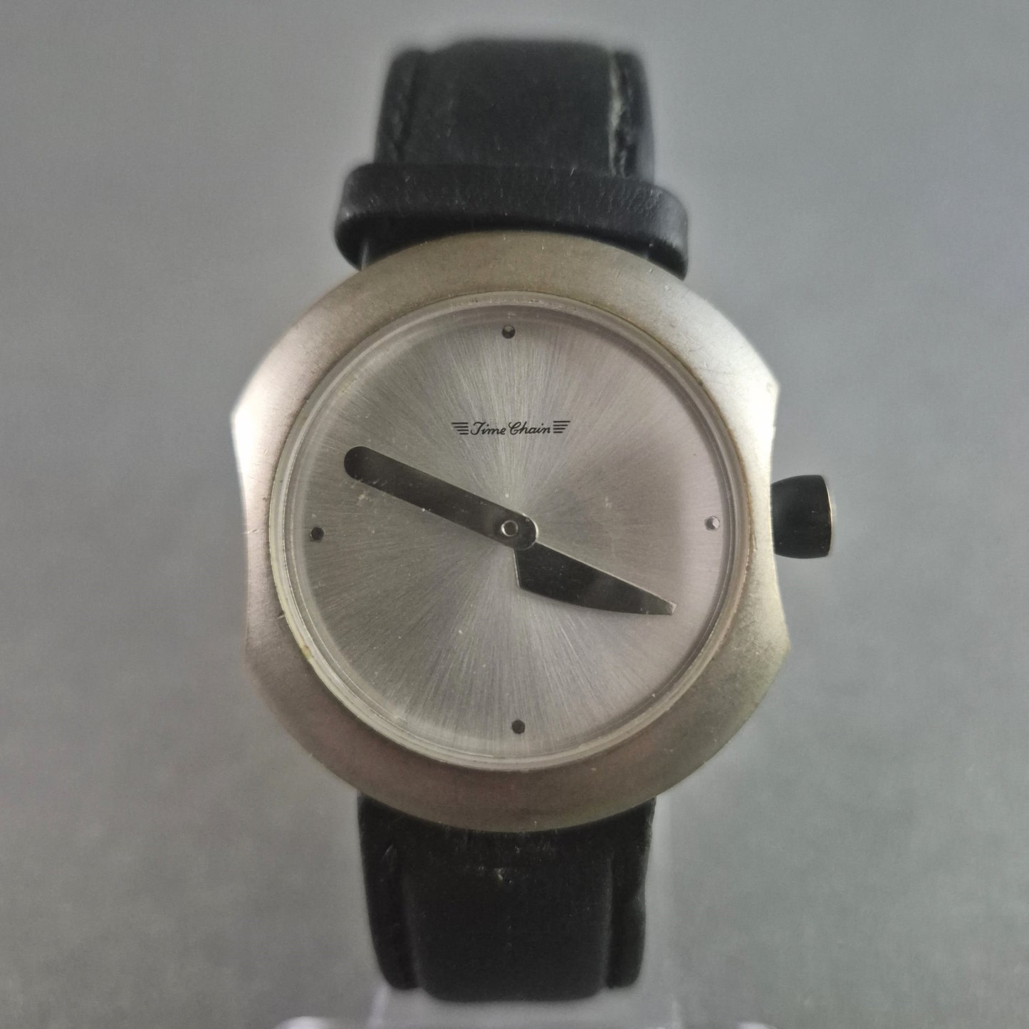 Minimalistische Time Charm Armbanduhr – Elegantes Design für Stilbewusste