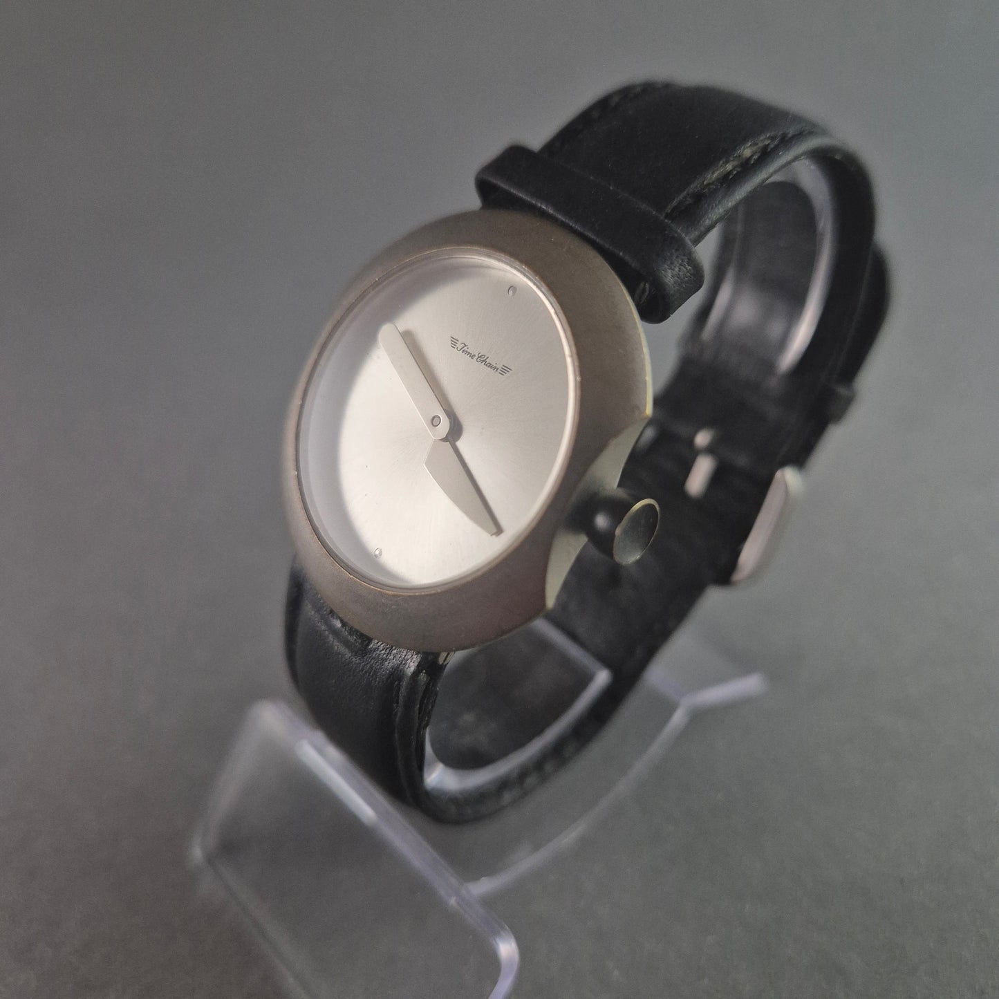 Minimalistische Time Charm Armbanduhr – Elegantes Design für Stilbewusste