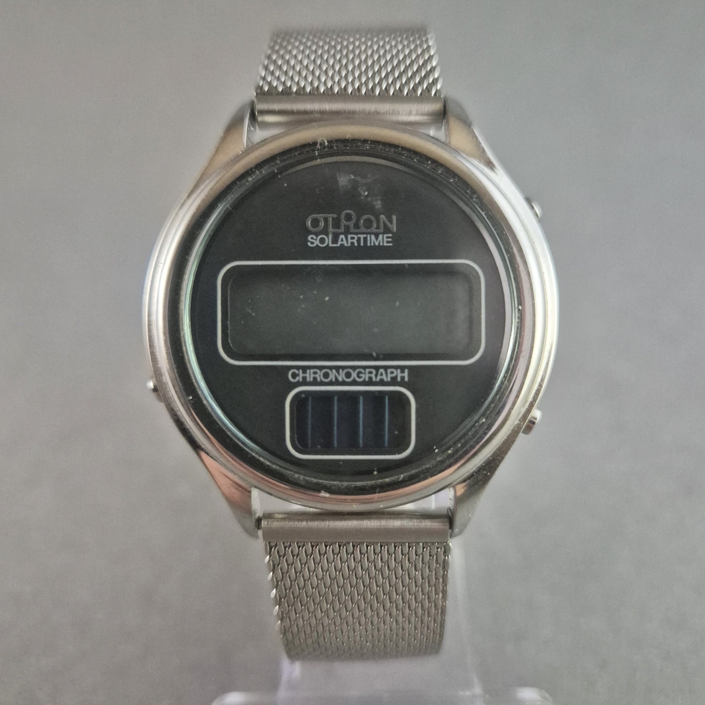 Vintage Otron Solar Armbanduhr – Retro-Chronograph mit Solartechnik