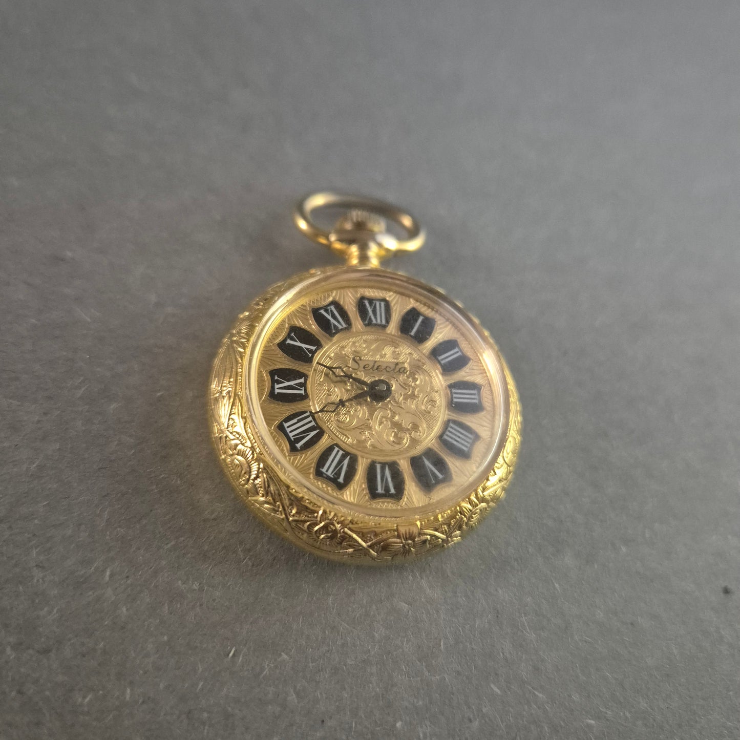Elegante Selecta Taschenuhr – Antikes Design mit römischen Ziffern