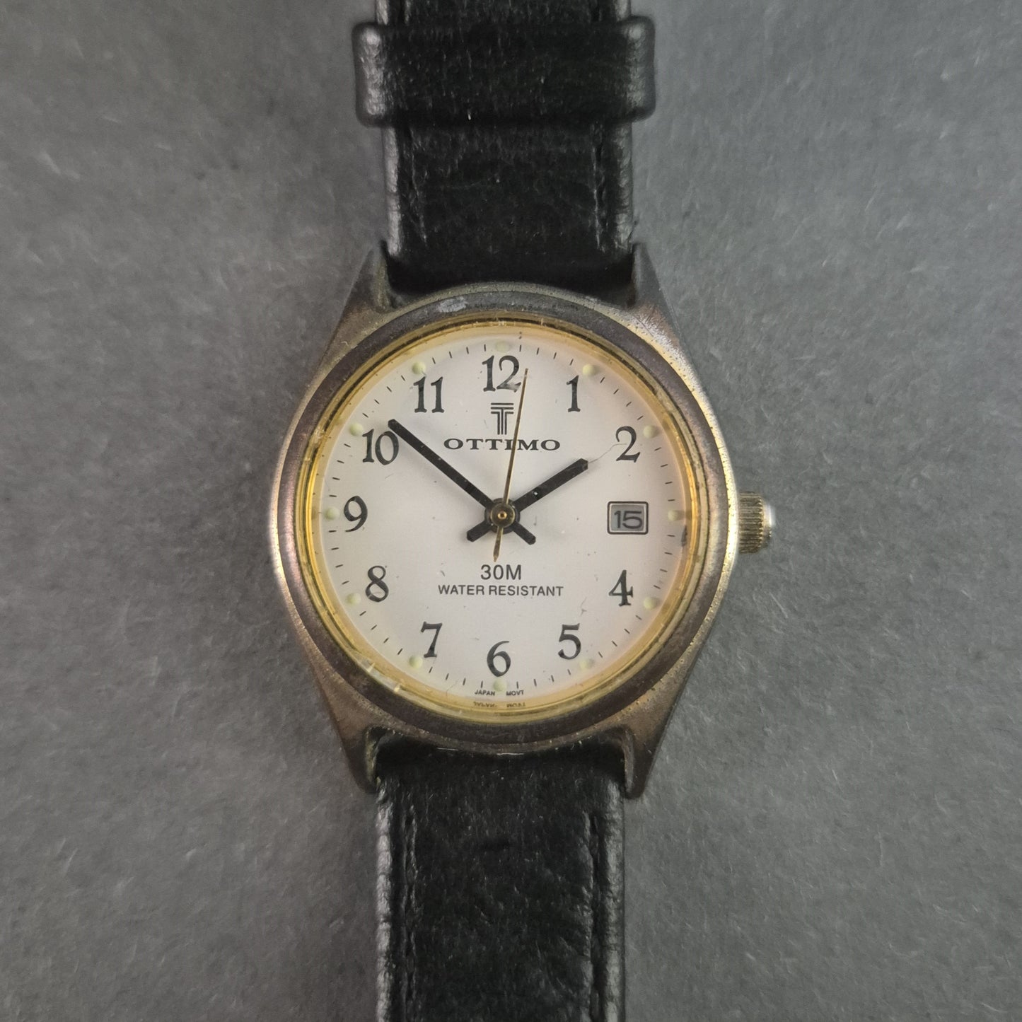 Klassische Ottimo Armbanduhr – Zeitloses Design mit Lederarmband