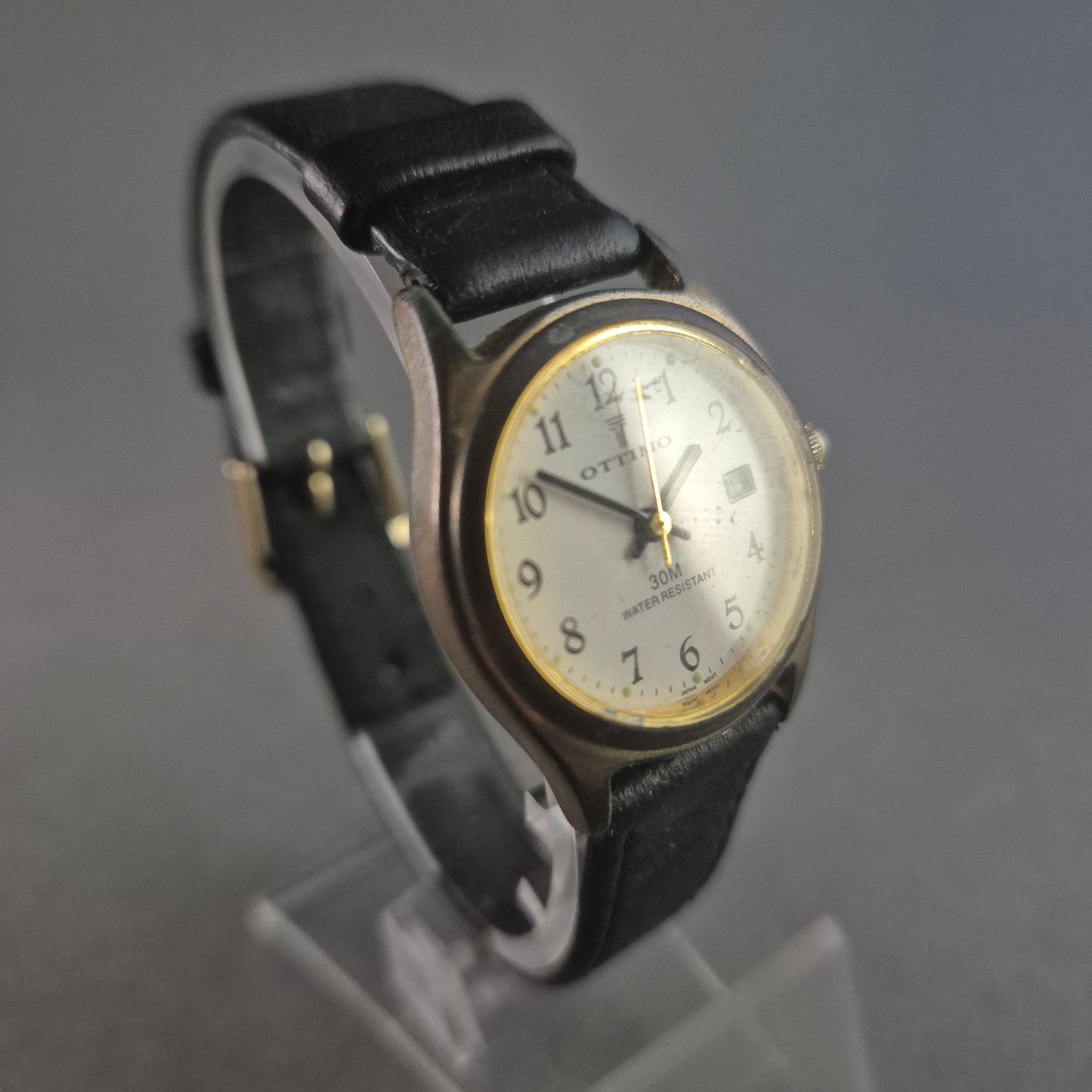 Klassische Ottimo Armbanduhr – Zeitloses Design mit Lederarmband