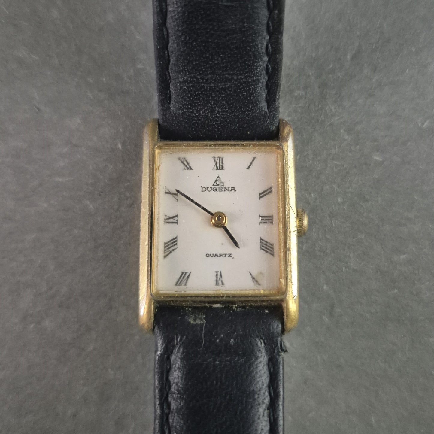 Elegante Dugena Damenarmbanduhr – Zeitloses Design mit Römischen Ziffern