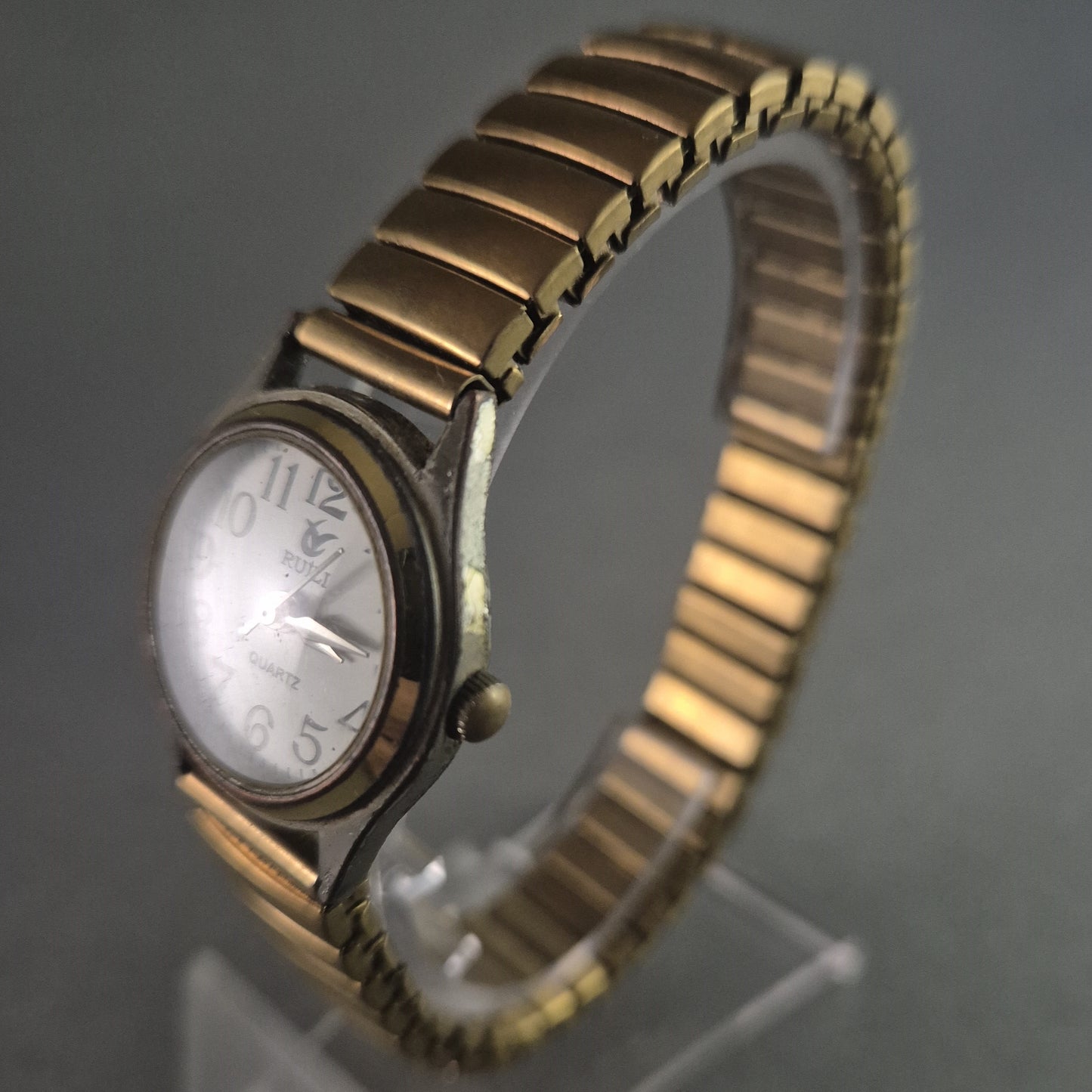 Klassische Ruili Damenarmbanduhr – Zeitloses Design mit Flexiblen Metallarmband