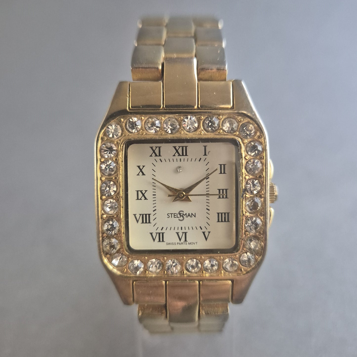 Elegante Stelsman Damenarmbanduhr – Glamouröses Design mit Strasssteinen