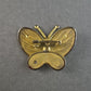 Vintage Schmetterlings-Brosche – Filigrane Goldoptik mit Blütenmuster