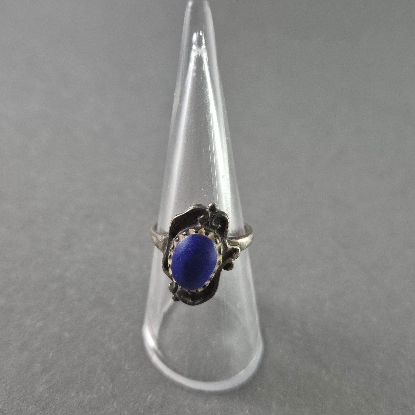 Antiker Silberring mit blauem Stein – Eleganz im Vintage-Stil