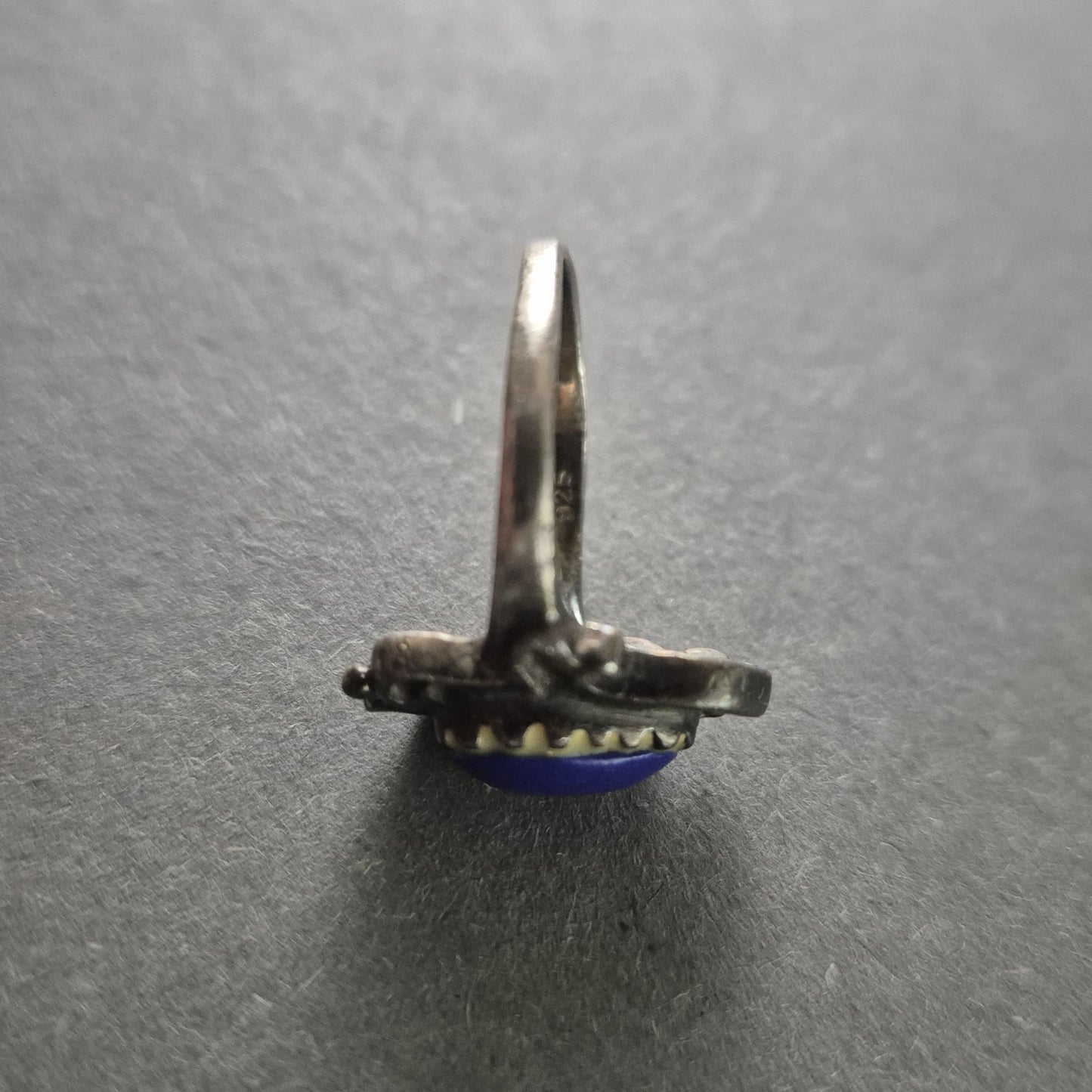 Antiker Silberring mit blauem Stein – Eleganz im Vintage-Stil