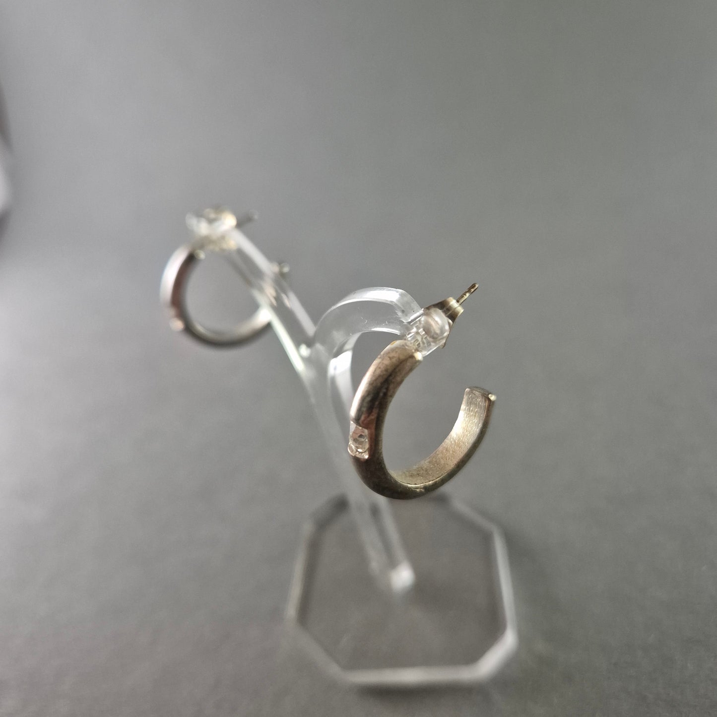 Klassische Silber-Creolen mit Zirkonia – Zeitlose Eleganz