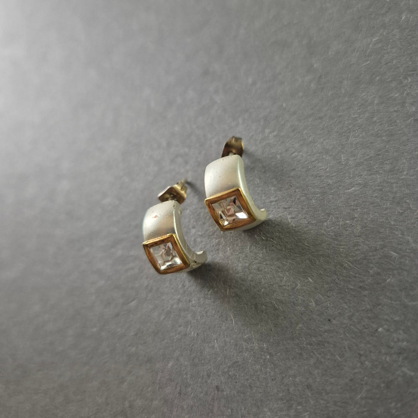 Elegante Bicolor-Silberohrringe mit Zirkonia – Moderner Chic