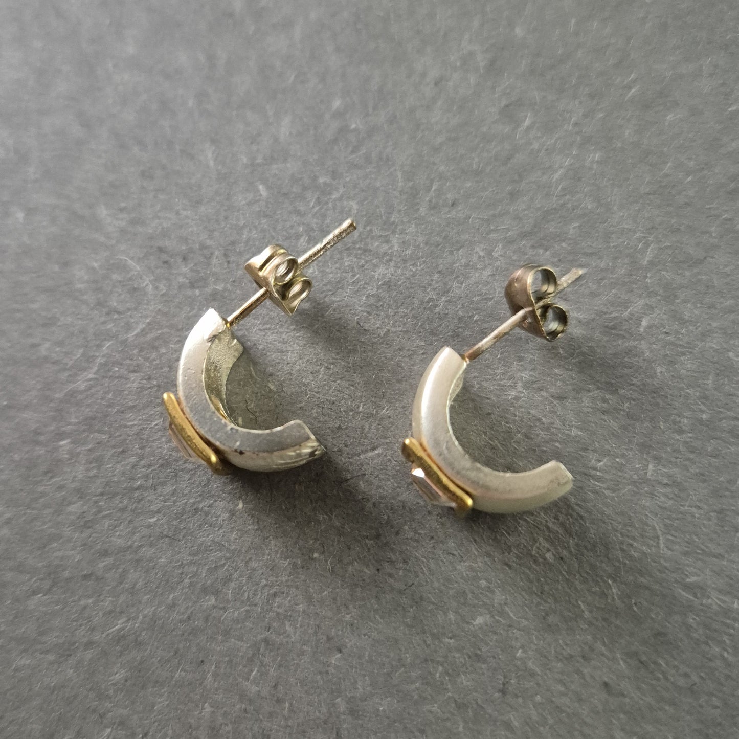 Elegante Bicolor-Silberohrringe mit Zirkonia – Moderner Chic