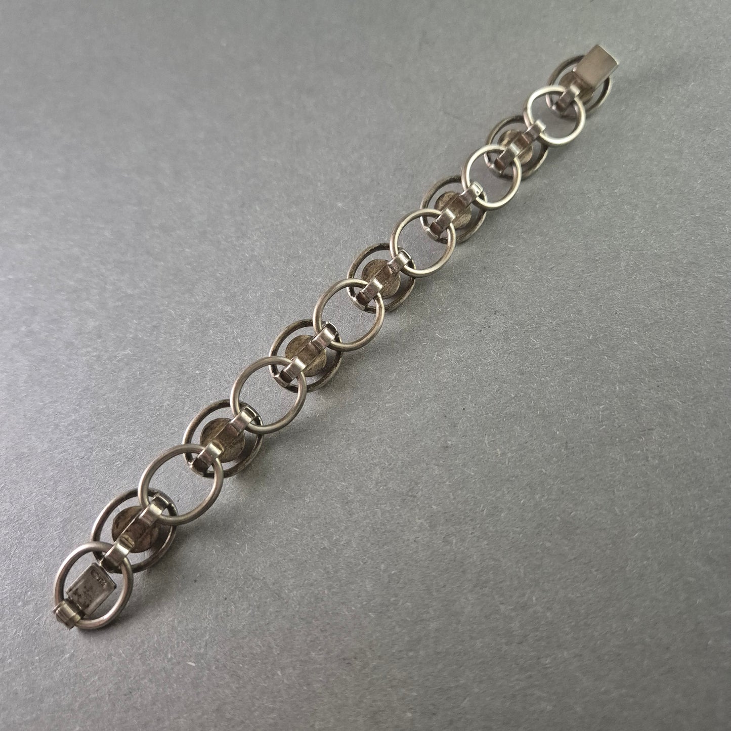 Vintage 925 Silberarmband mit rosa Edelsteinen – Stilvolles Schmuckstück