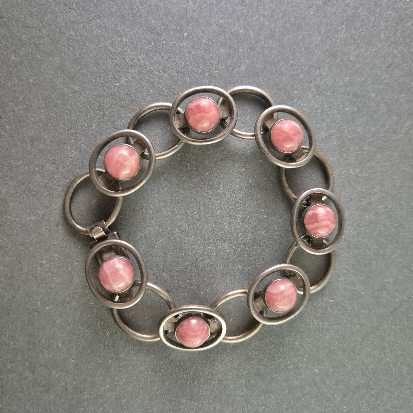 Vintage 925 Silberarmband mit rosa Edelsteinen – Stilvolles Schmuckstück