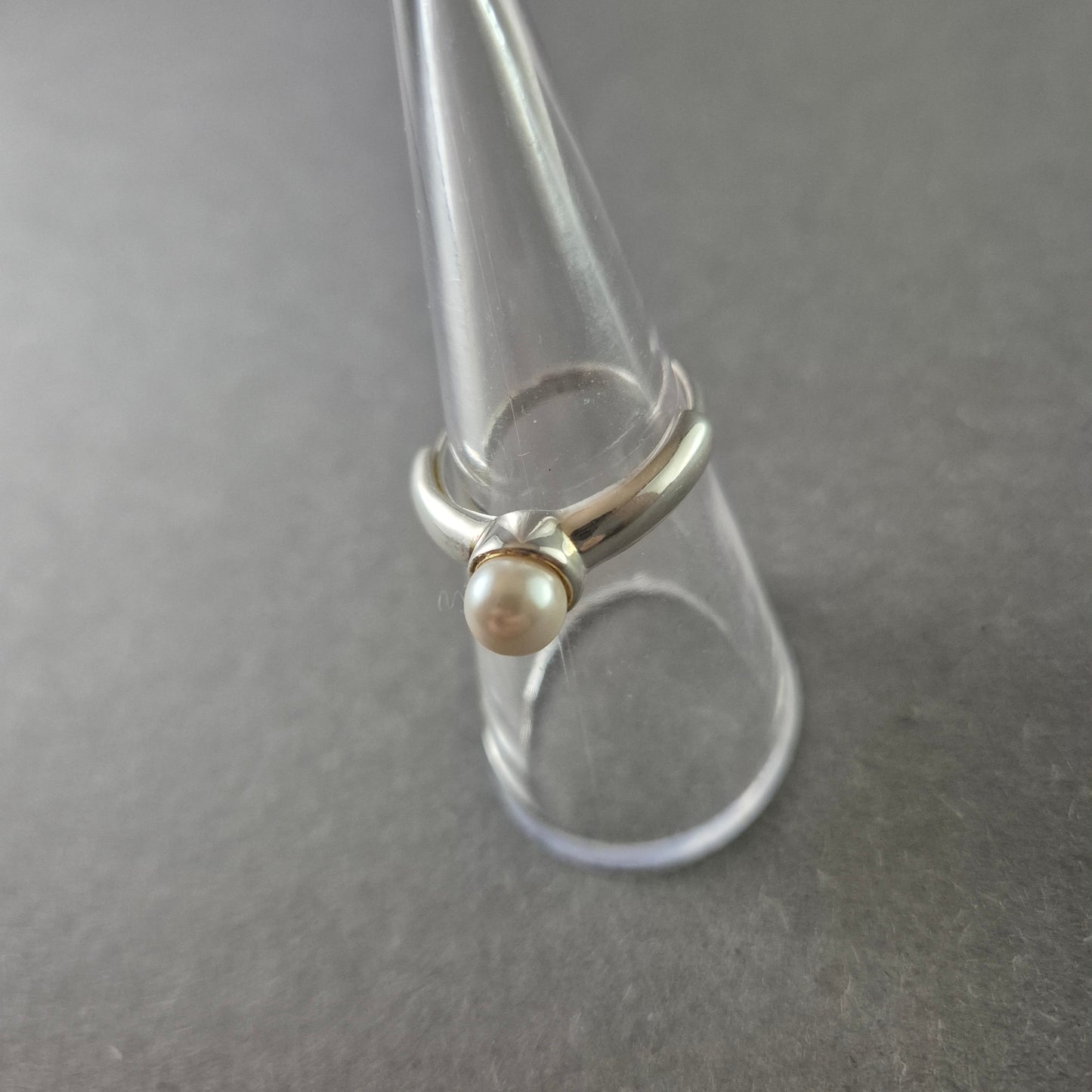 Eleganter 925 Silberring mit echter Perle – Klassische Schönheit