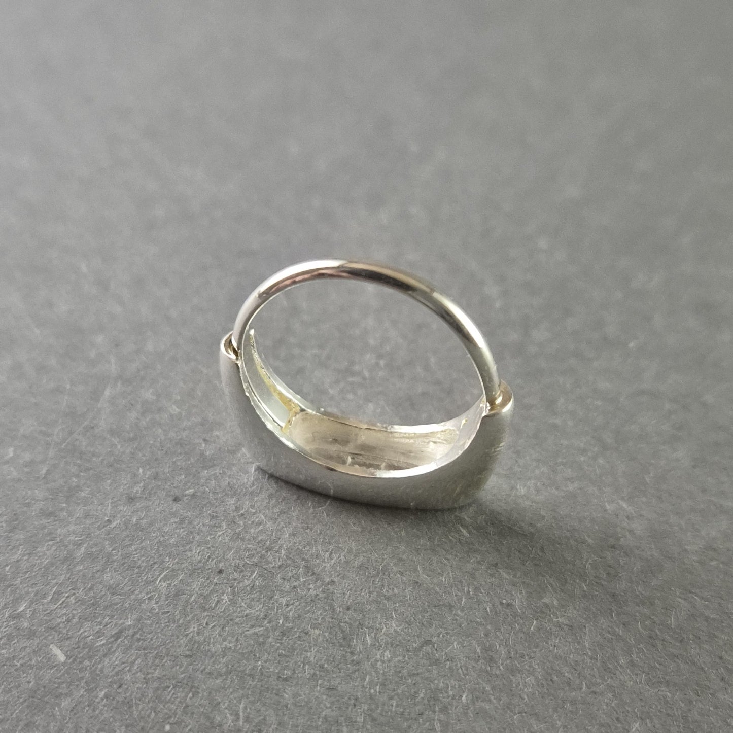 Moderner 925 Silberring – Minimalistisches Design für stilbewusste Träger